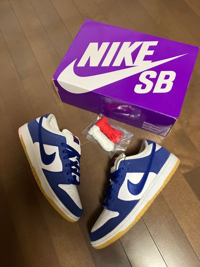 Nike SB Dunk Low "Los Angeles Dodgers/Deep Royal Blue"