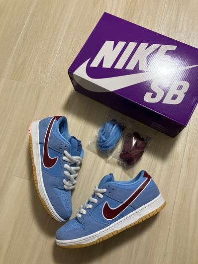 Nike SB Dunk Low Pro "Philadelphia Phillies/Valor Blue and Team Maroon"