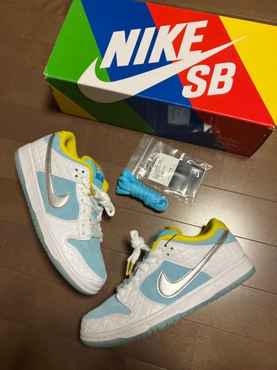 FTC × Nike SB Dunk Low "White/Blue"