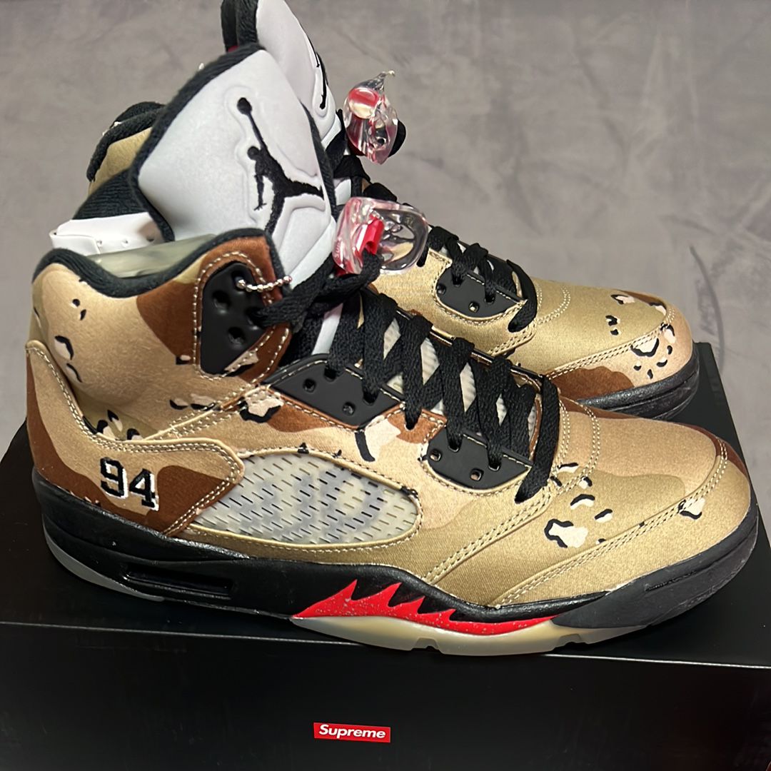 Supreme × Nike Air Jordan 5 Retro "Desert Camo"