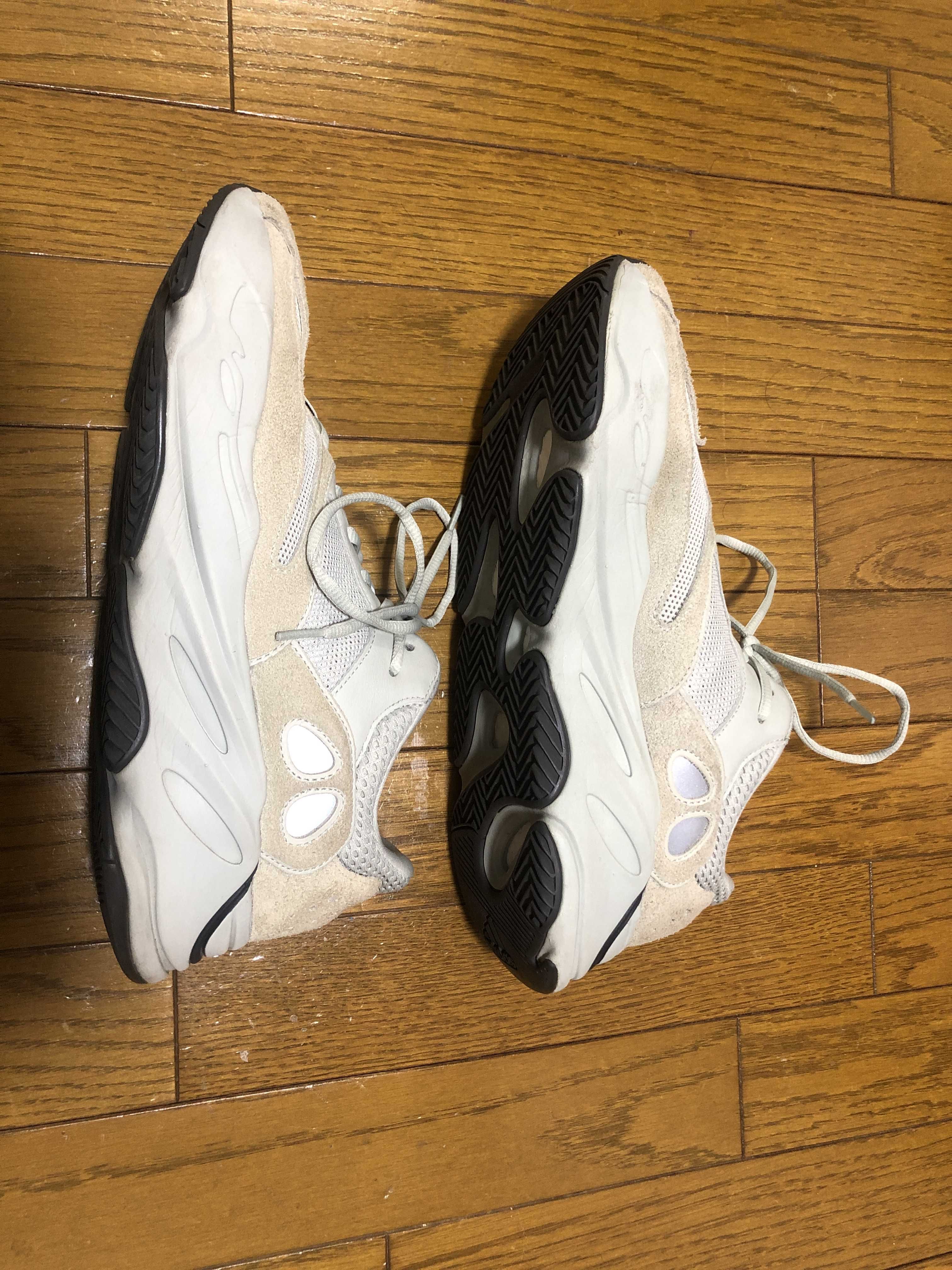adidas YEEZY Boost 700 "Salt"