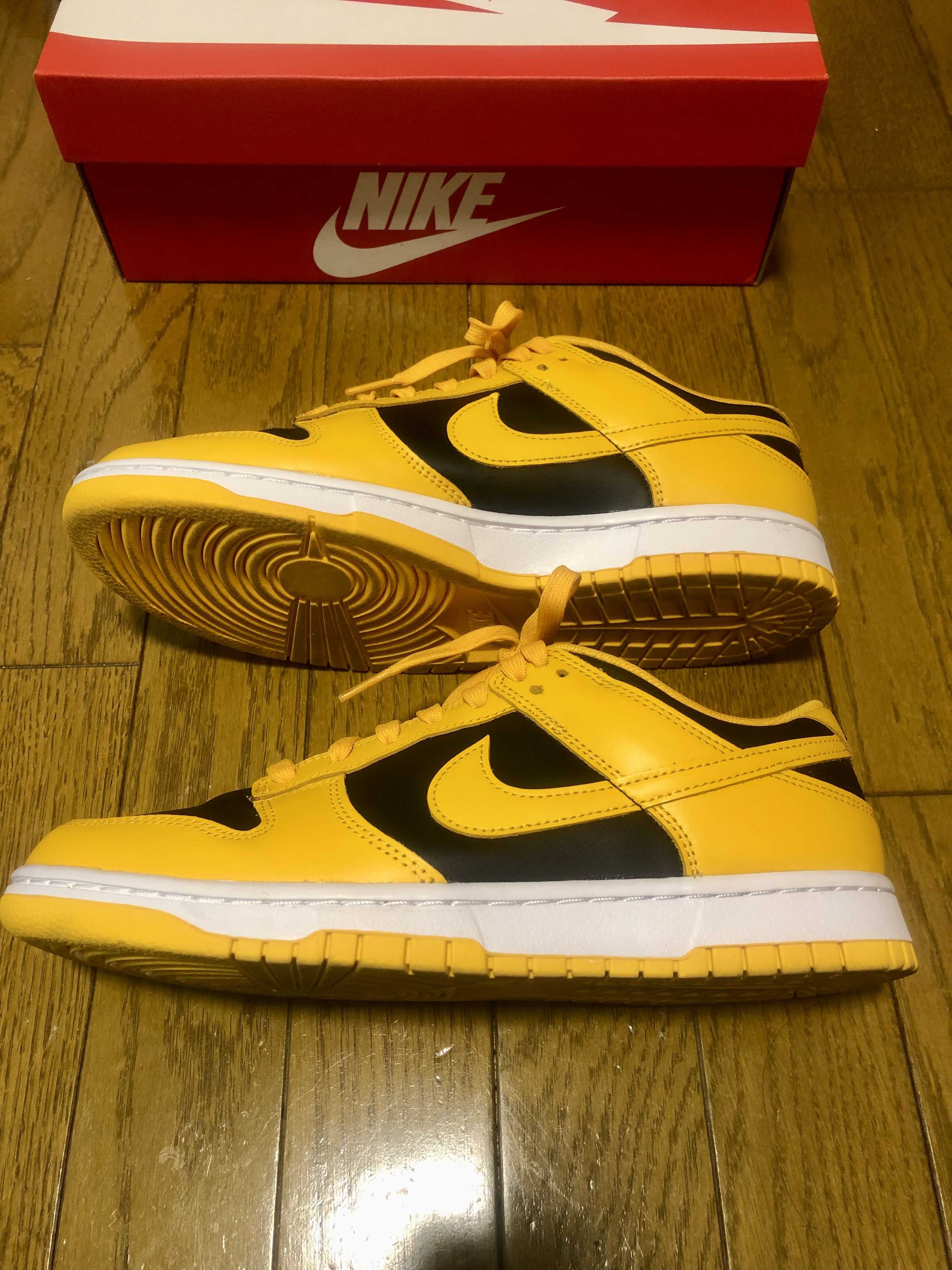 Nike Dunk Low "Championship Goldenrod"