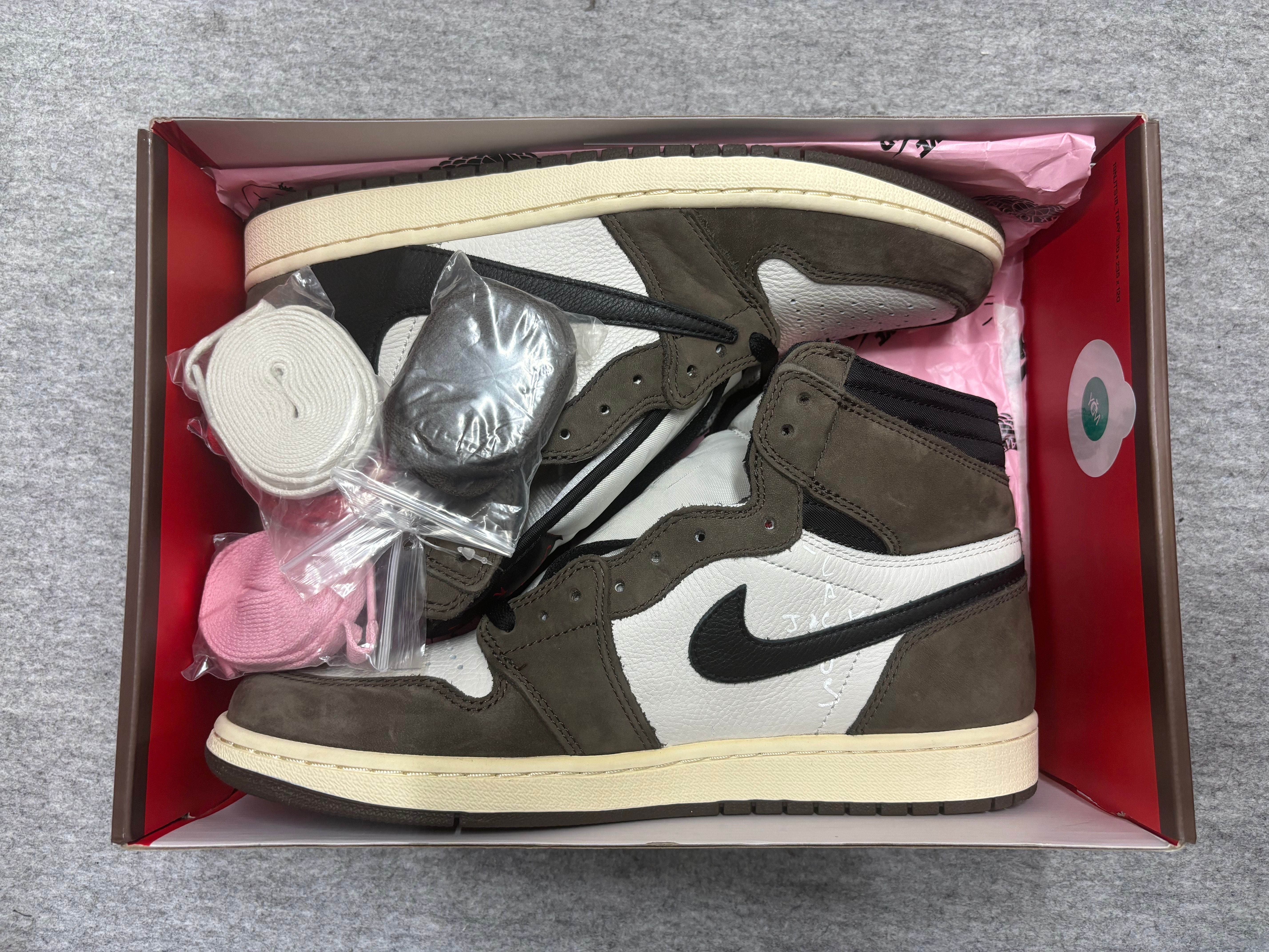 Travis Scott × Nike Air Jordan 1 Retro High OG TS SP "Sail/Dark Mocha"