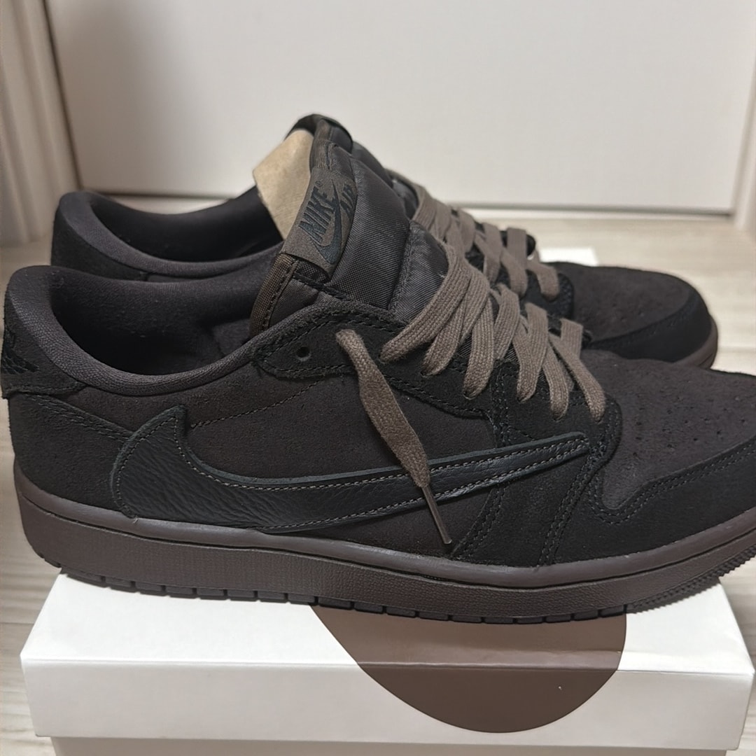 Travis Scott × Nike Air Jordan 1 Low OG SP "Velvet Brown and Dark Mocha"