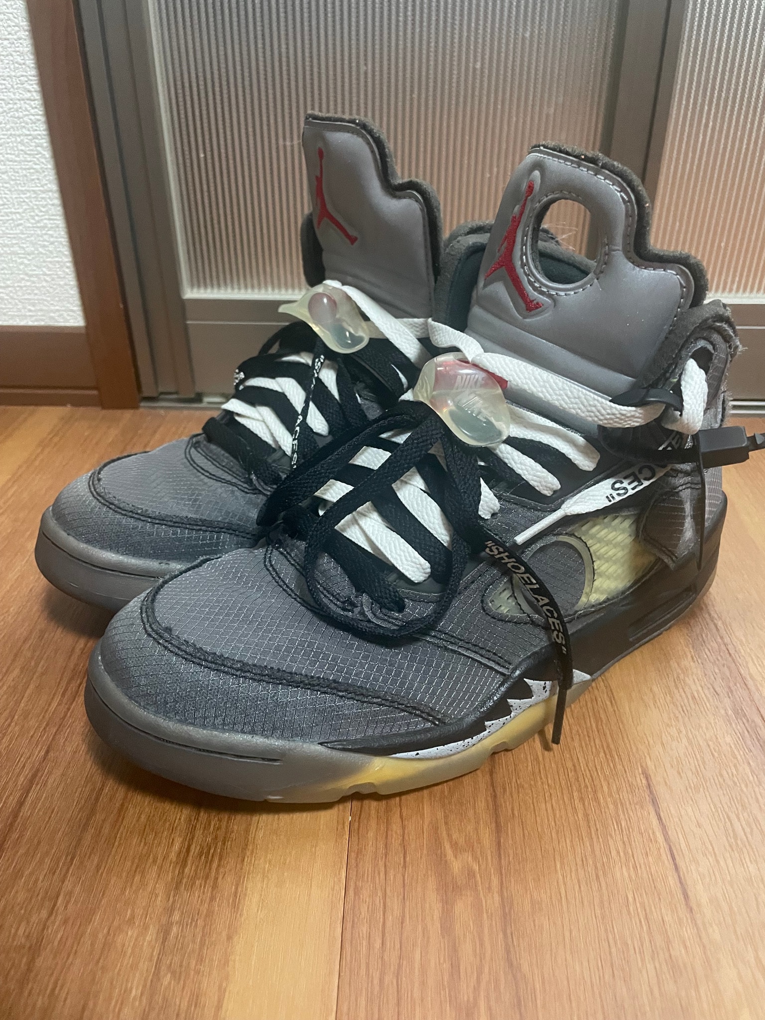 Off-White × Nike Air Jordan 5 "Black/Muslin/Fire Red"