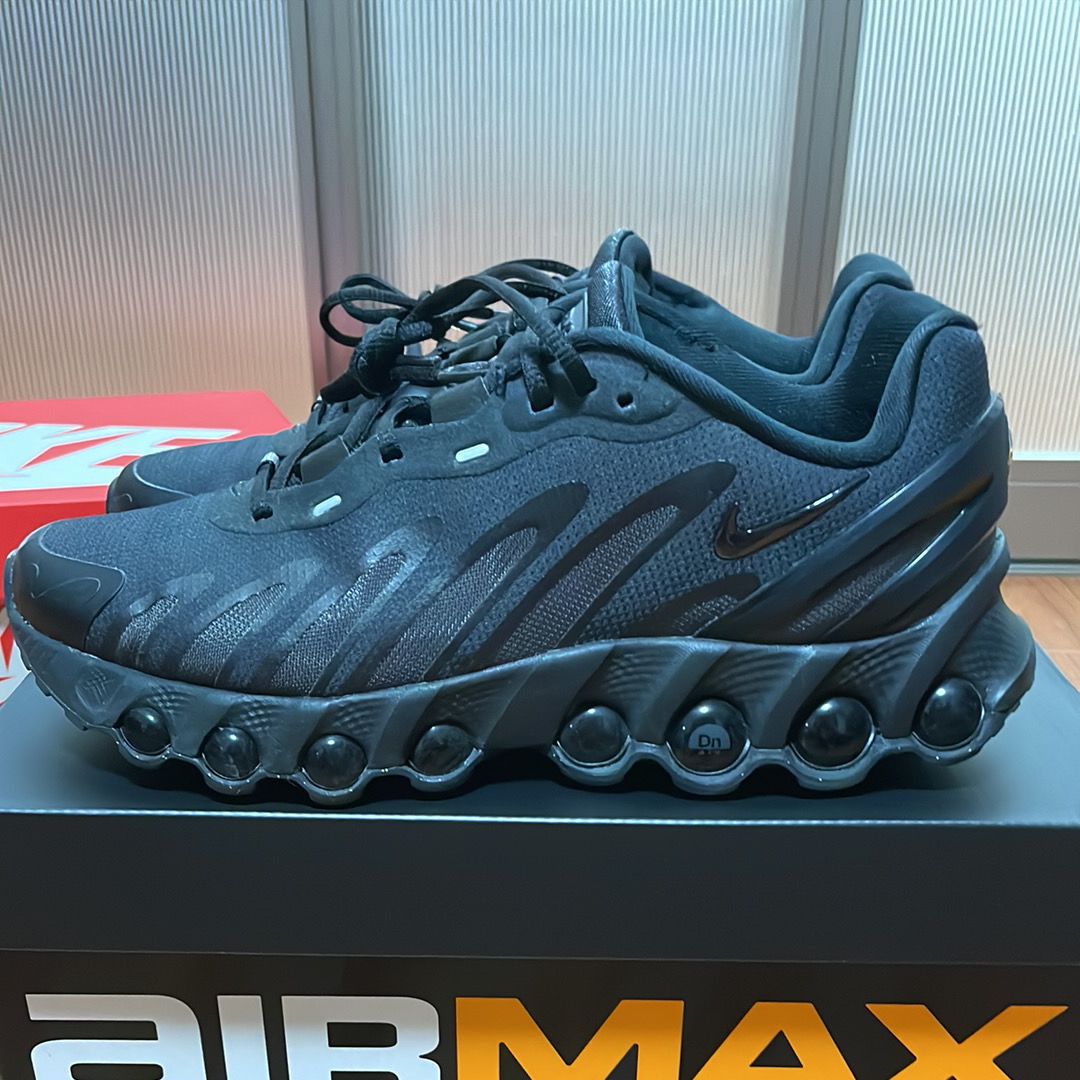 ナイキエアマックスDN8 トリプルブラック　28.5センチ2回のみ使用　美中古品 ナイキエアマックスDN8 トリプルブラック 28.5センチ2回のみ使用
