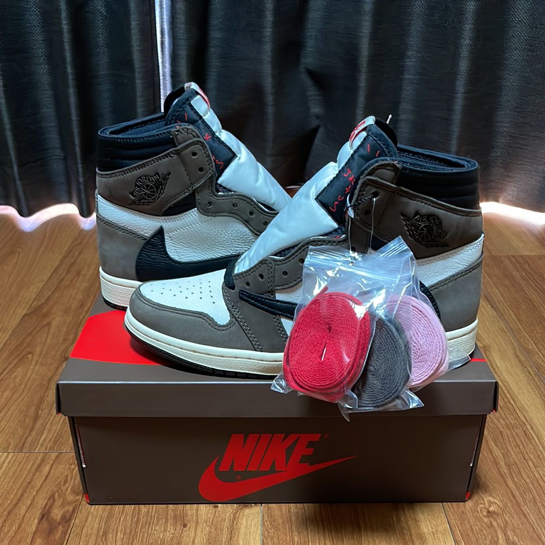 Travis Scott × Nike Air Jordan 1 Retro High OG TS SP "Sail/Dark Mocha"