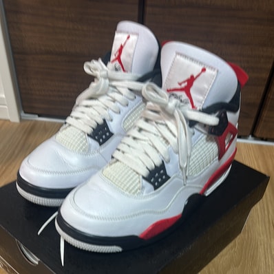 Nike Air Jordan 4 Retro "Red Cement"