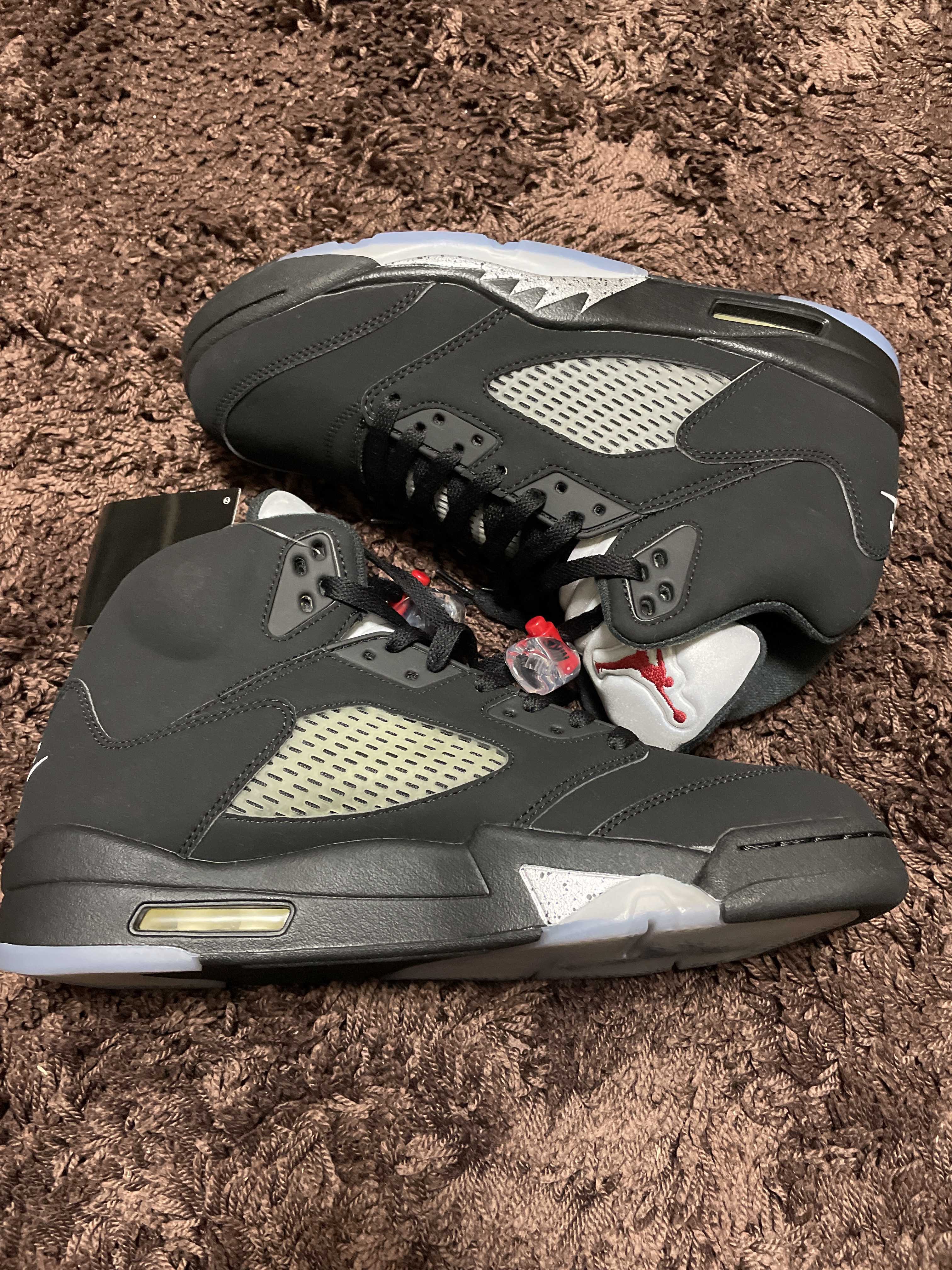 Nike Air Jordan 5 Retro OG "Black/Fire Red/Metallic Silver/White" (2016)