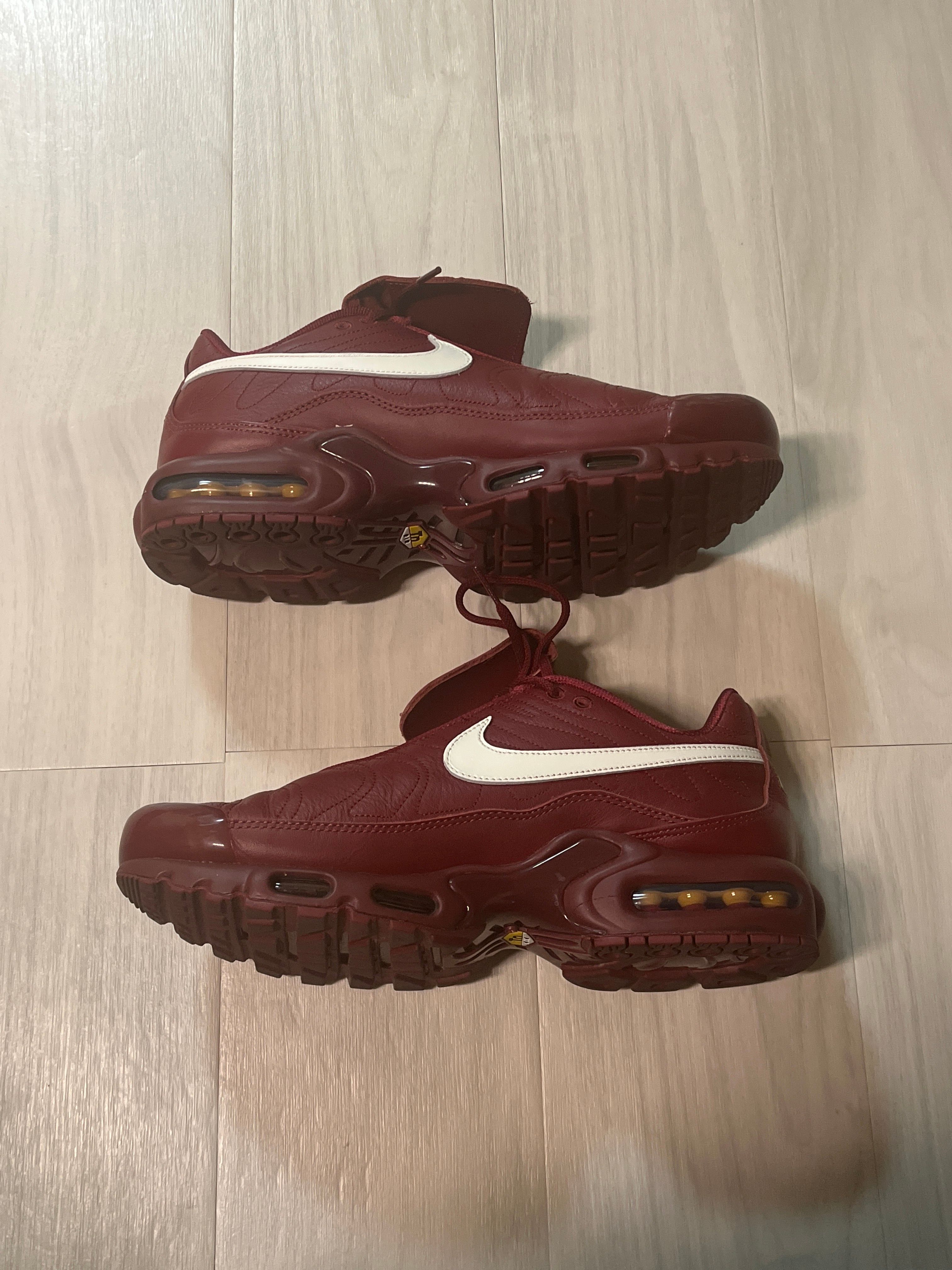 Nike Air Max Plus Tiempo "Team Red and Sail"