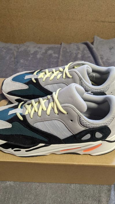 adidas YEEZY Boost 700 "Wave Runner"