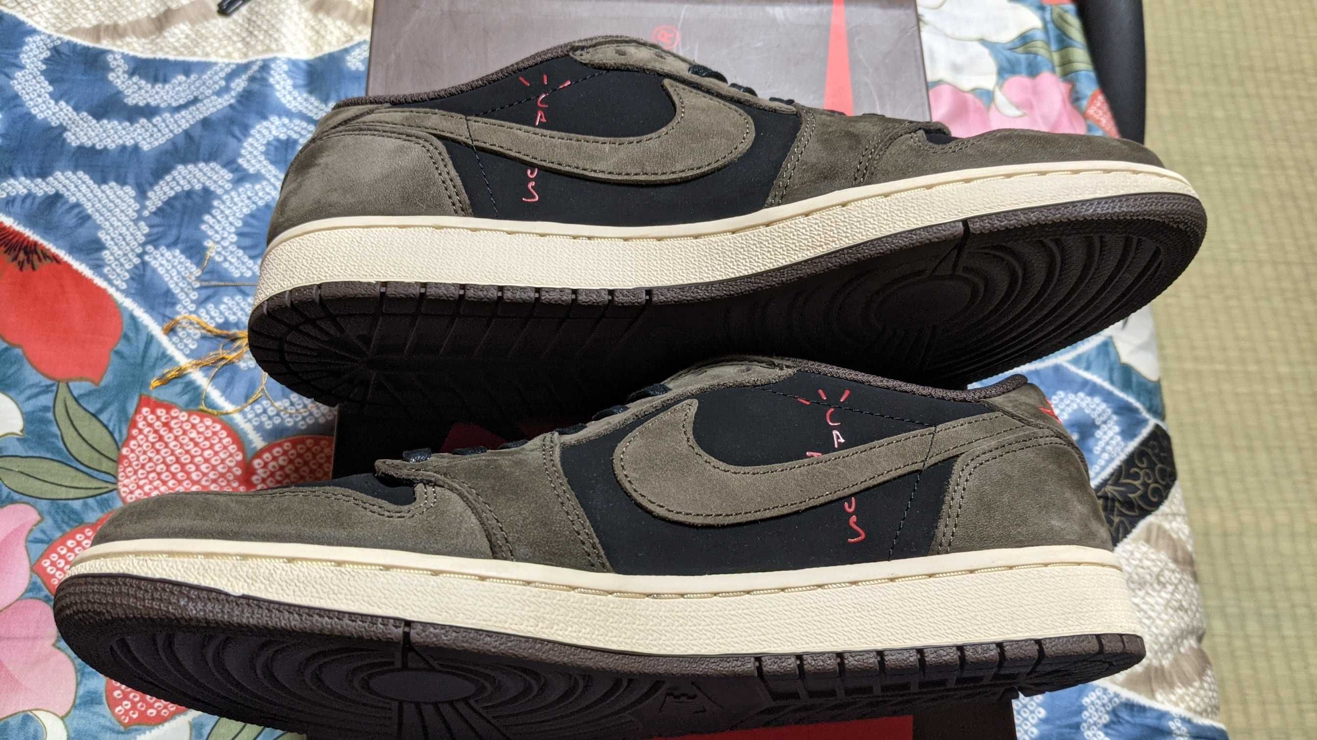 Travis Scott × Nike Air Jordan 1 Low OG SP-T "Black/Dark Mocha"