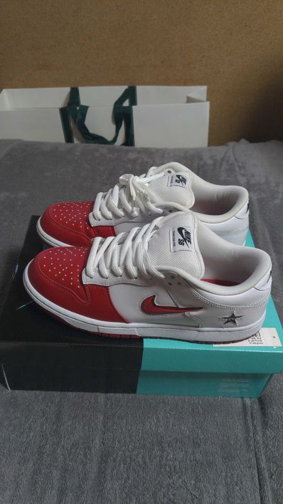 Supreme × Nike Dunk Low "Varsity Red/White"