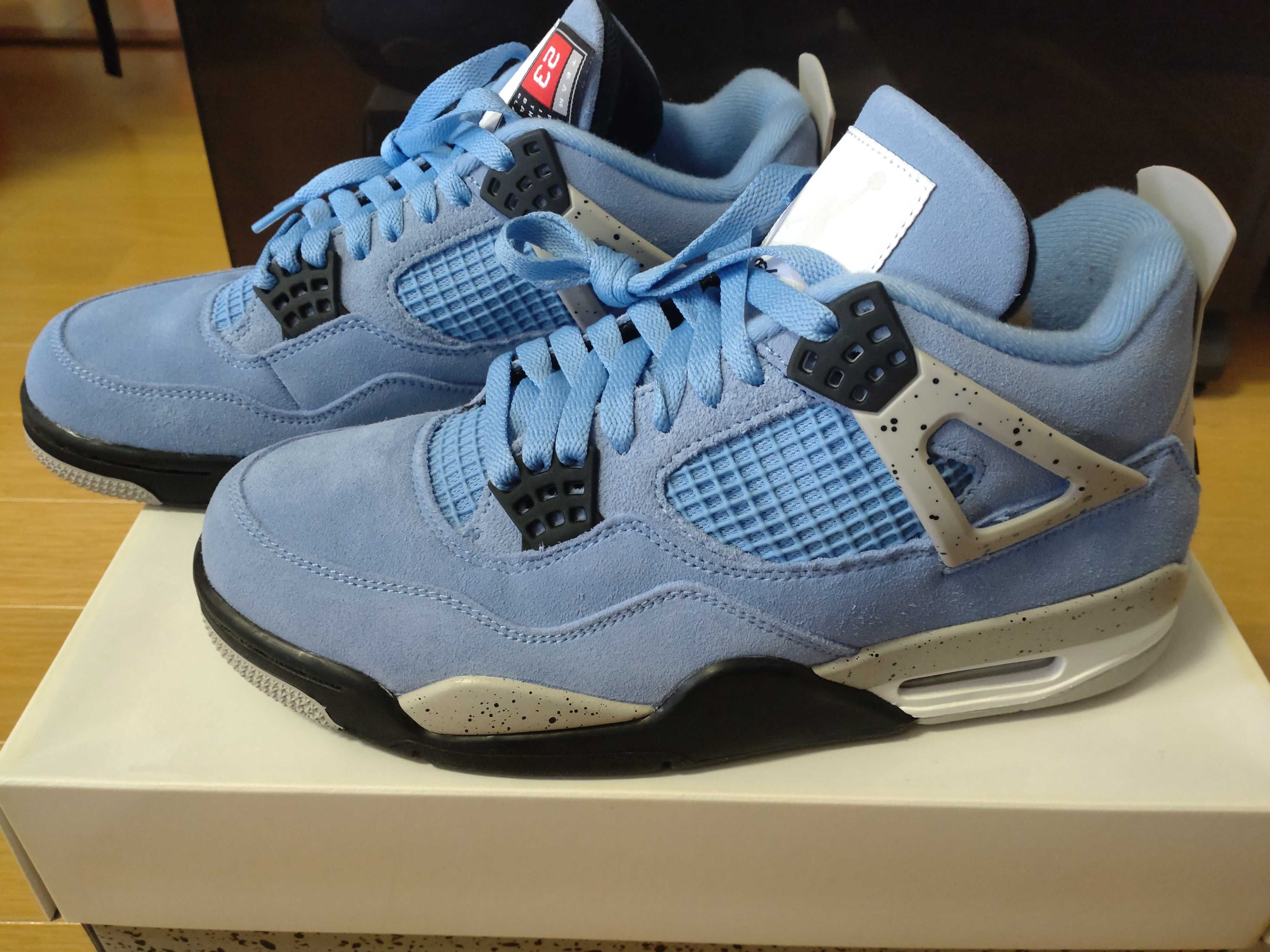 Nike Air Jordan 4 "University Blue"