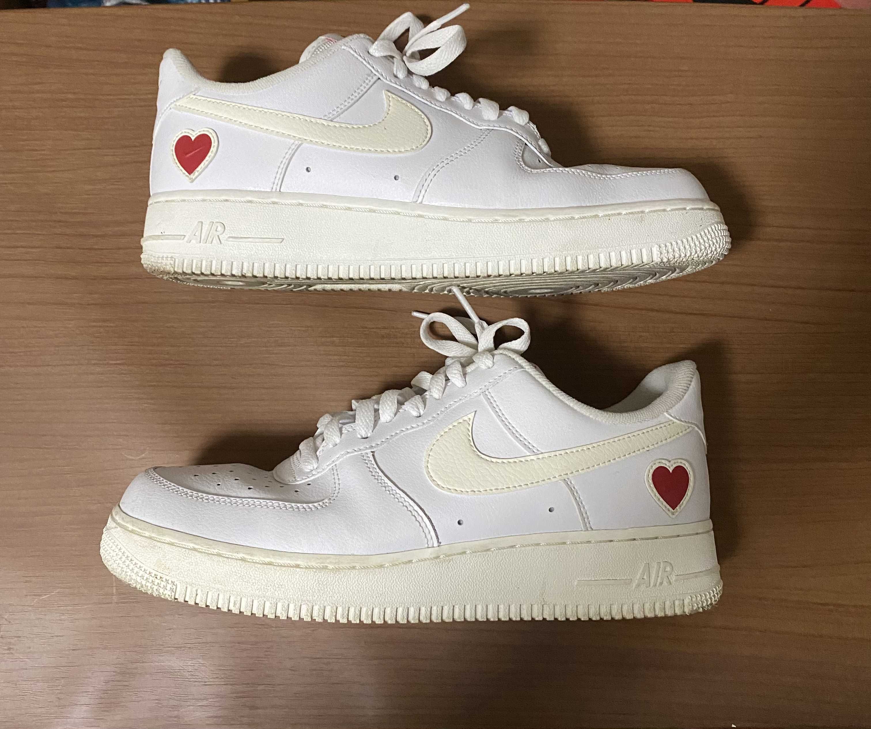 Nike Air Force 1 Low "Valentines Day"