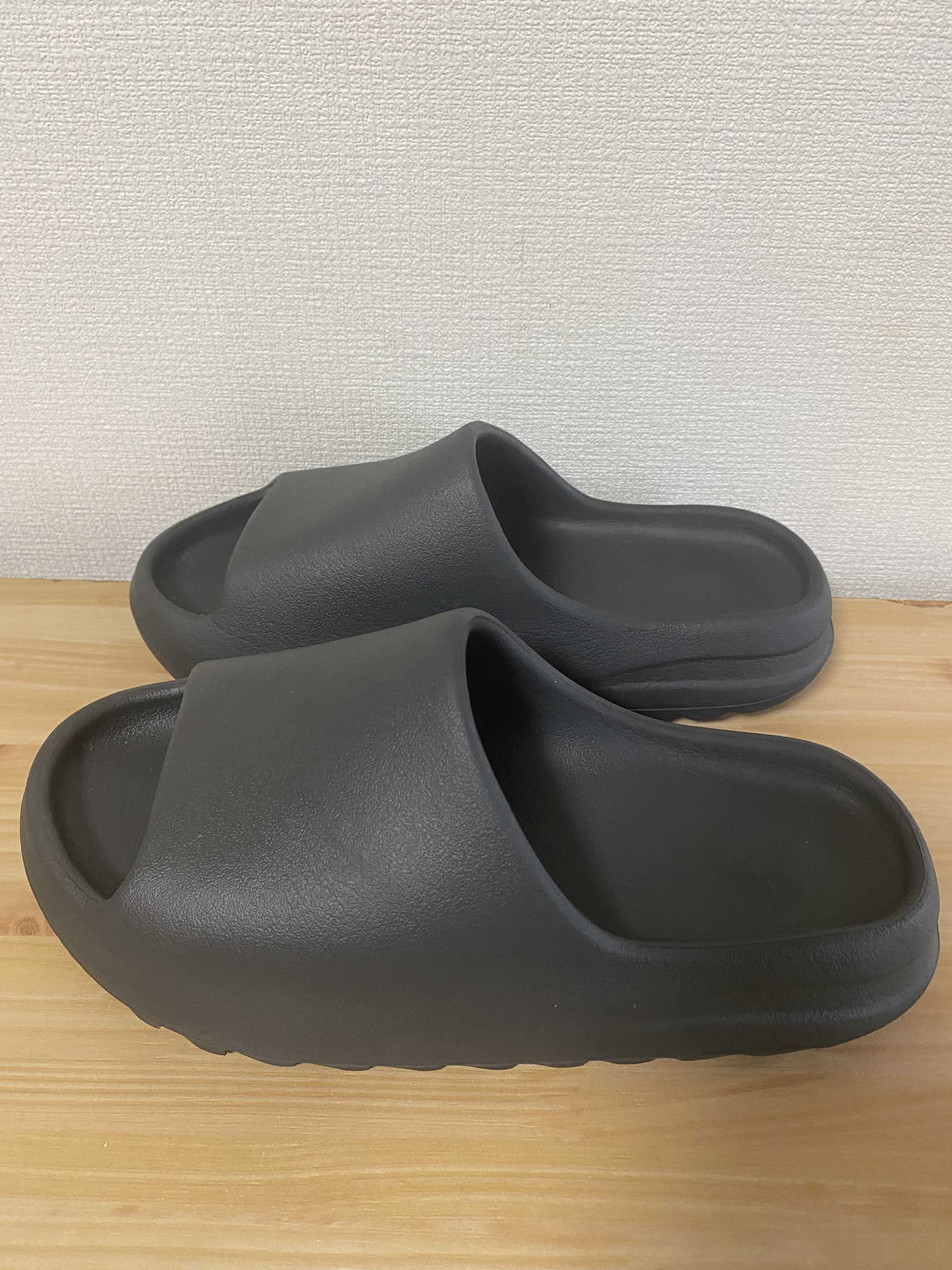 adidas YEEZY Slide "Onyx"