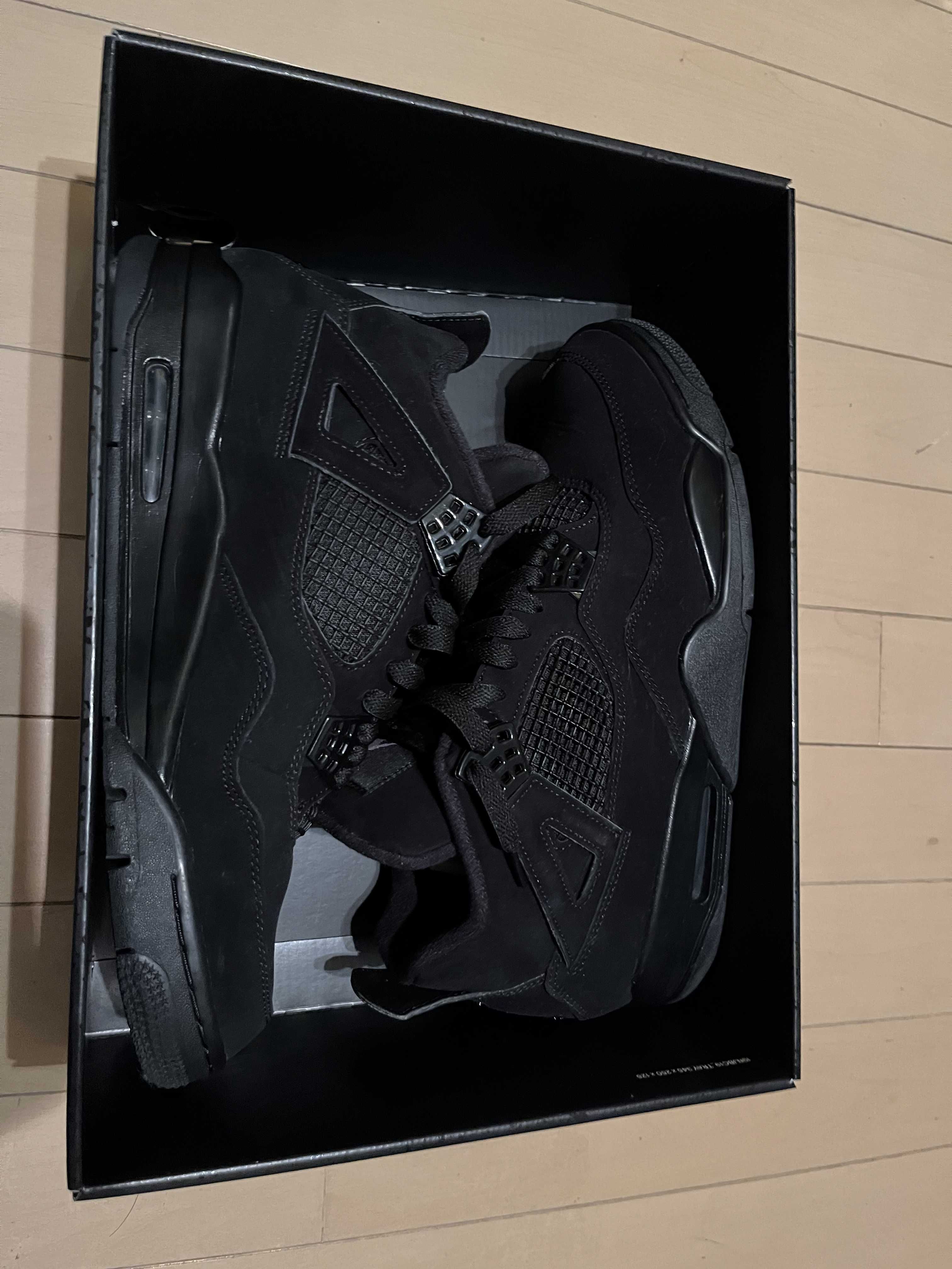 Nike Air Jordan 4 "Black Cat"