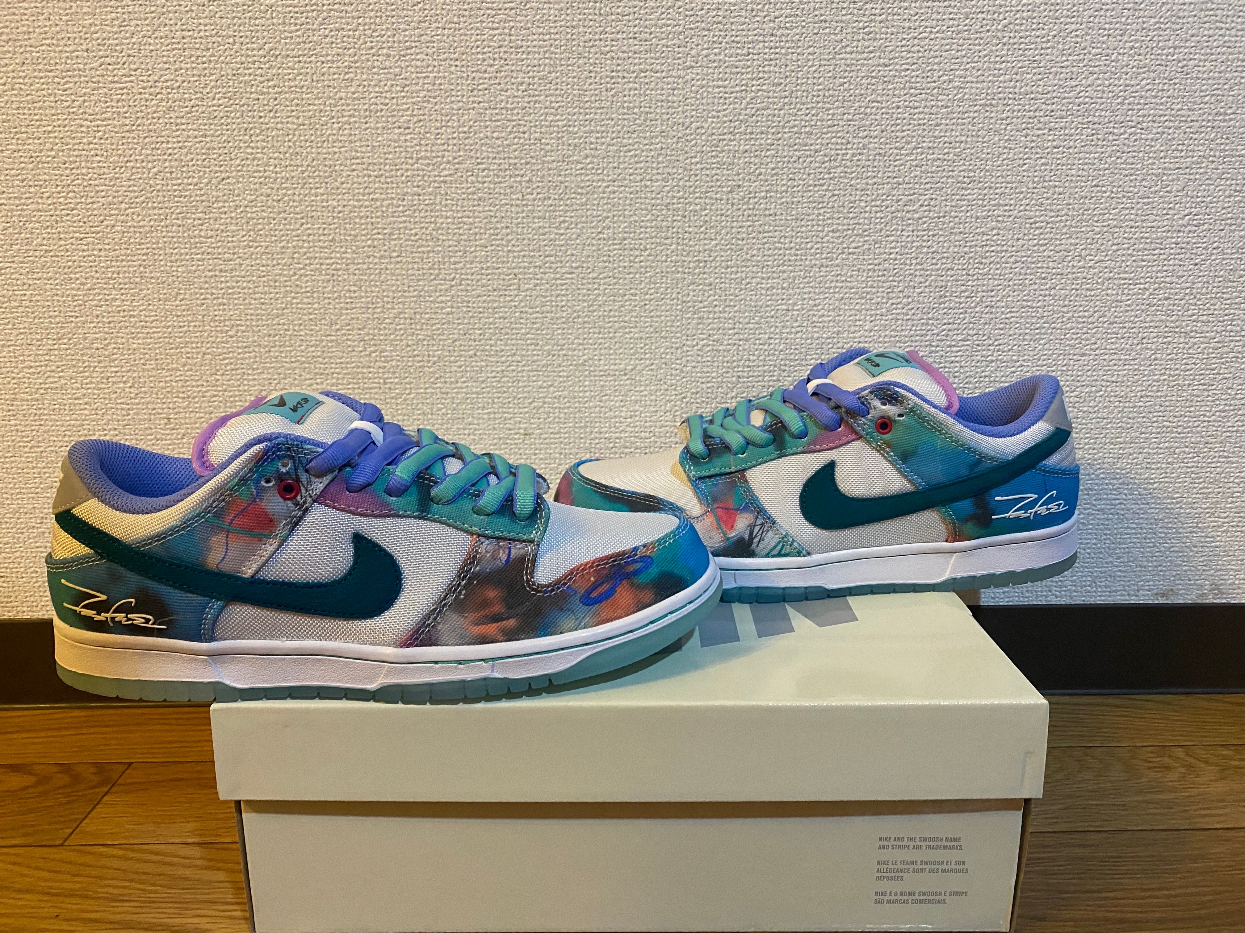 Futura × Nike SB Dunk Low "White and Geode Teal"