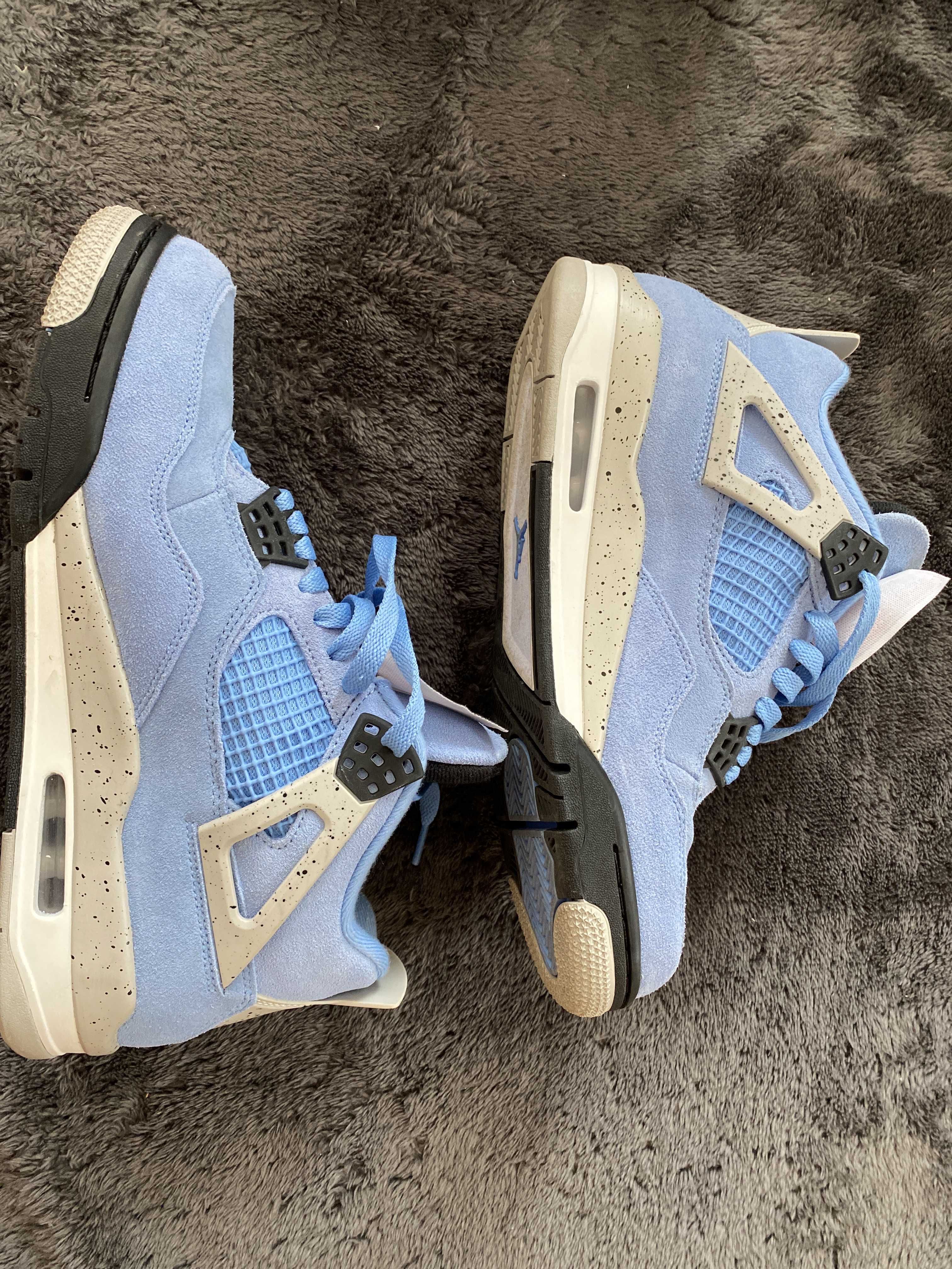 Nike Air Jordan 4 "University Blue"