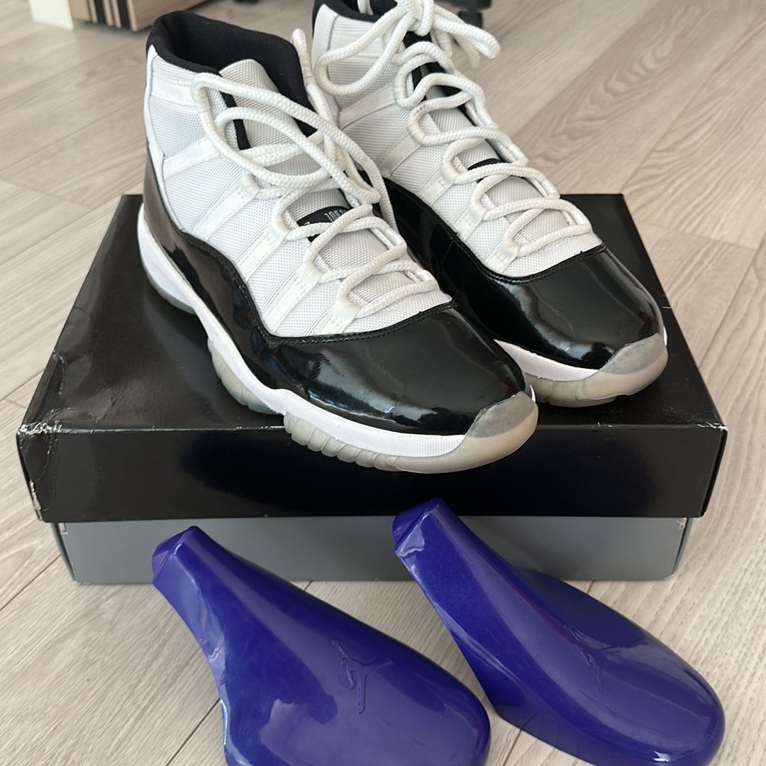Nike Air Jordan 11 Retro 