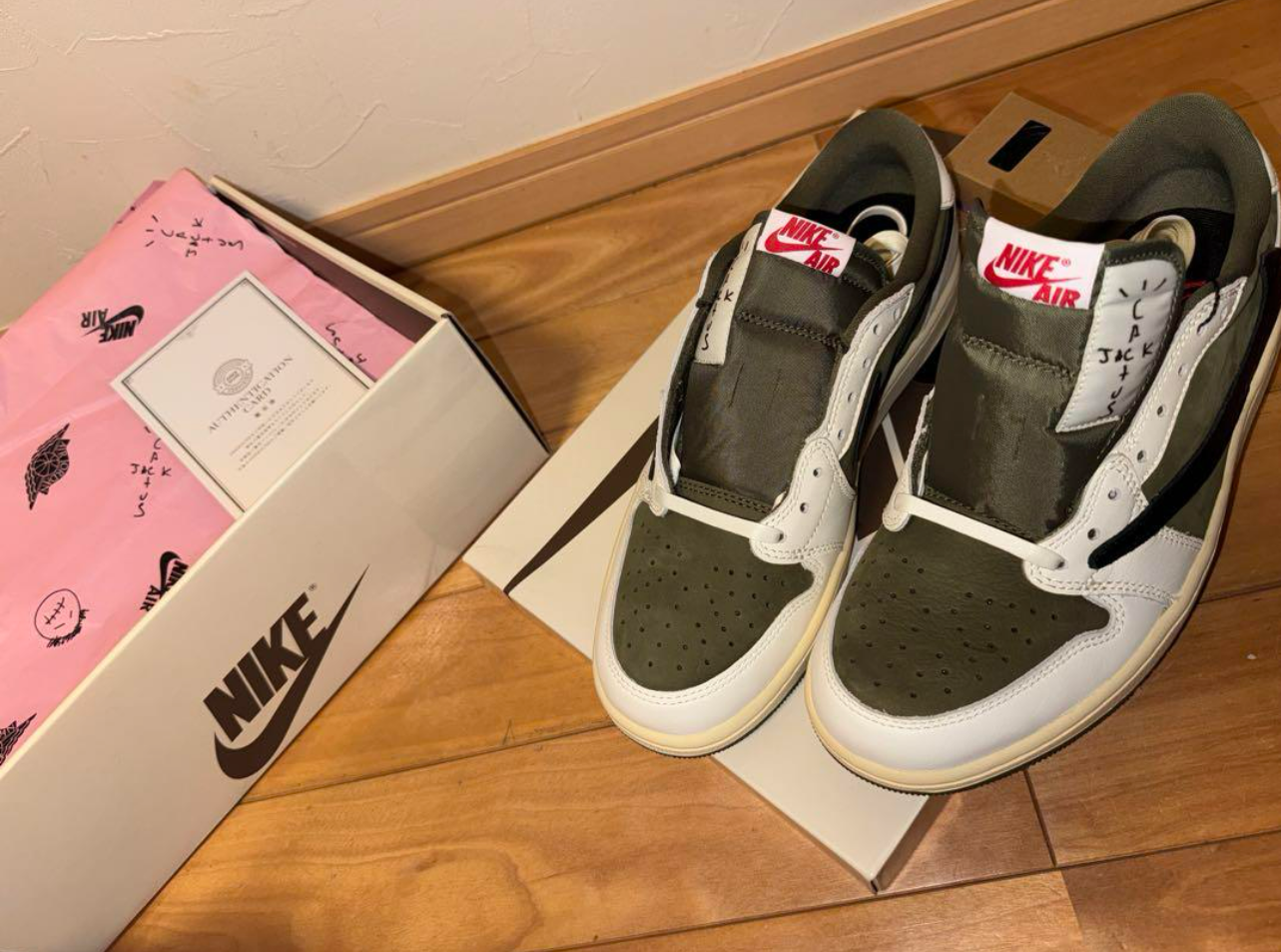 Travis Scott × Nike Air Jordan 1 Low OG SP "Reverse Olive"