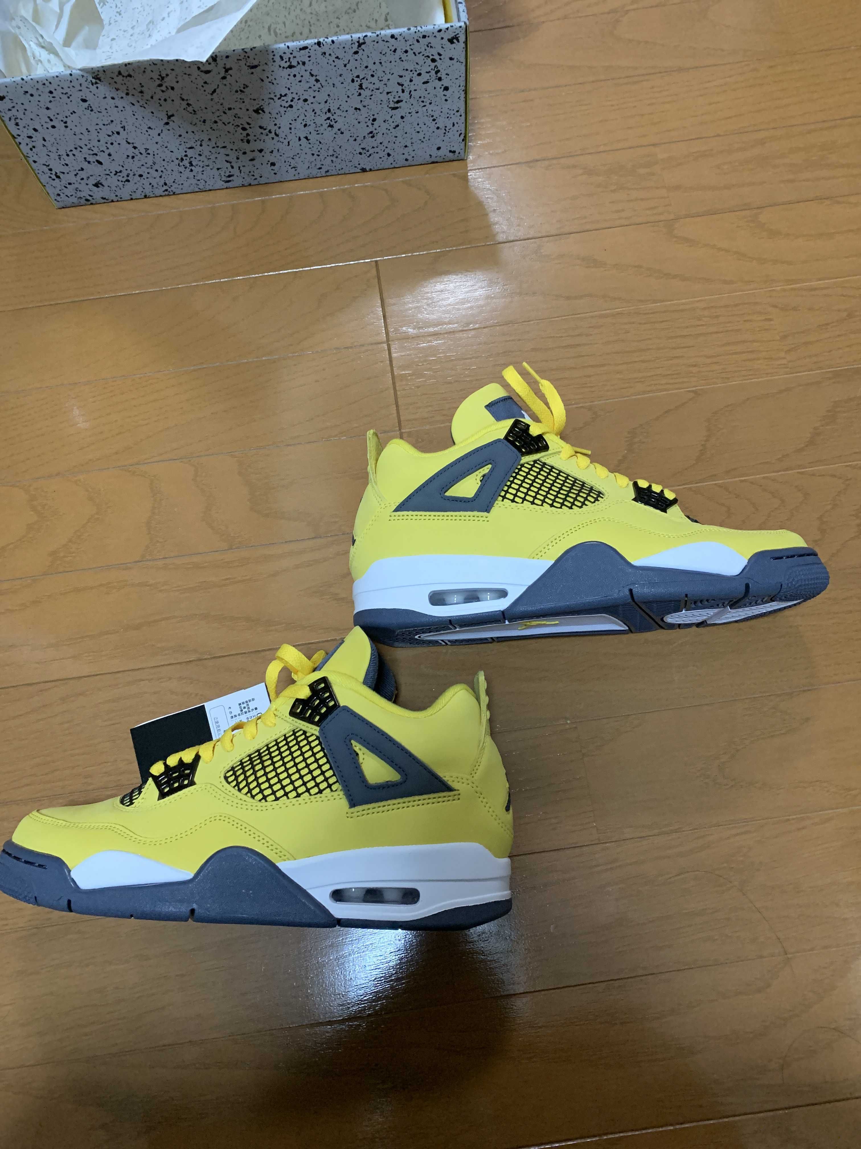 Nike Air Jordan 4 "Tour Yellow"