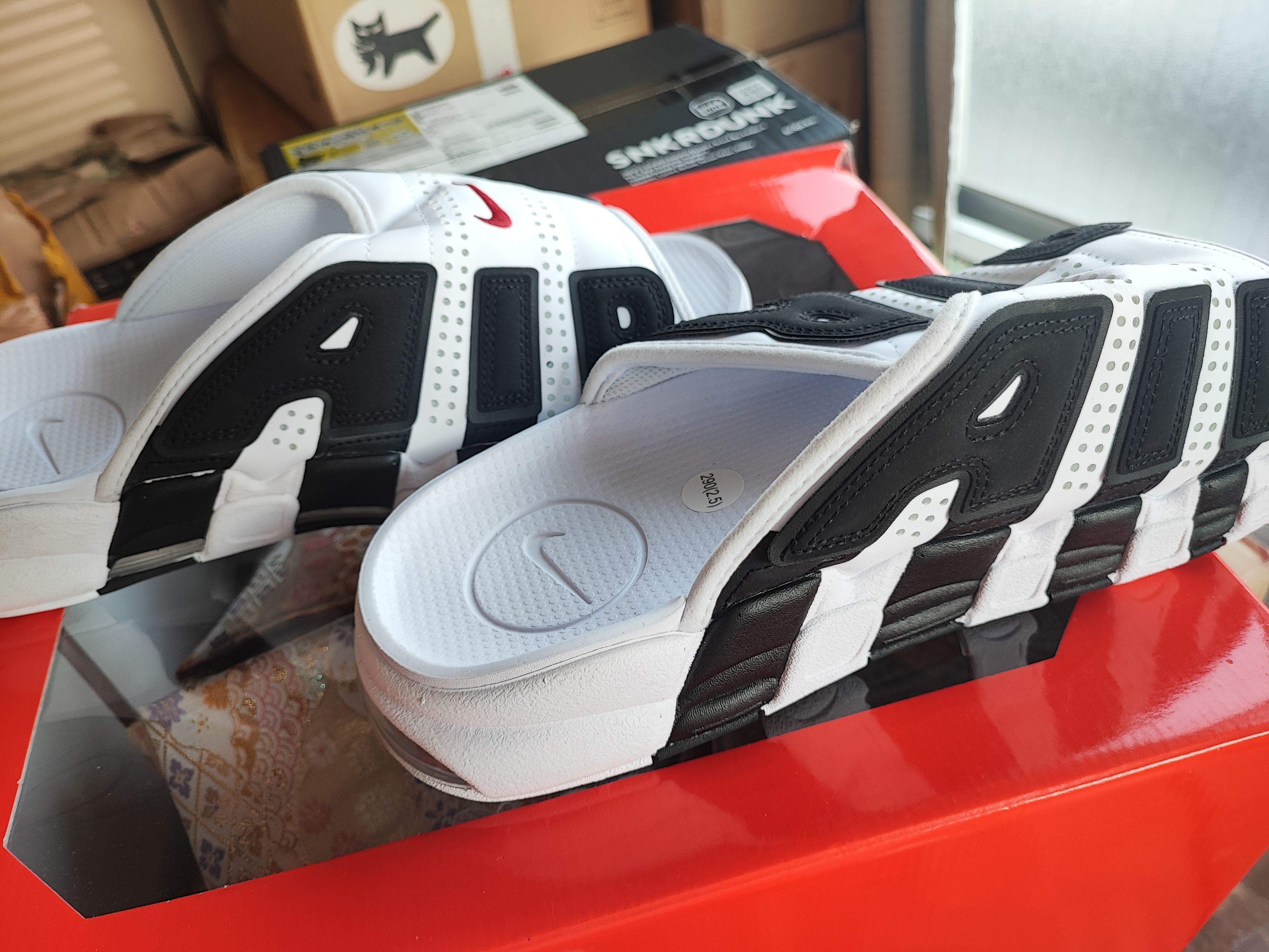 Nike Air More Uptempo Slide "White and Black"