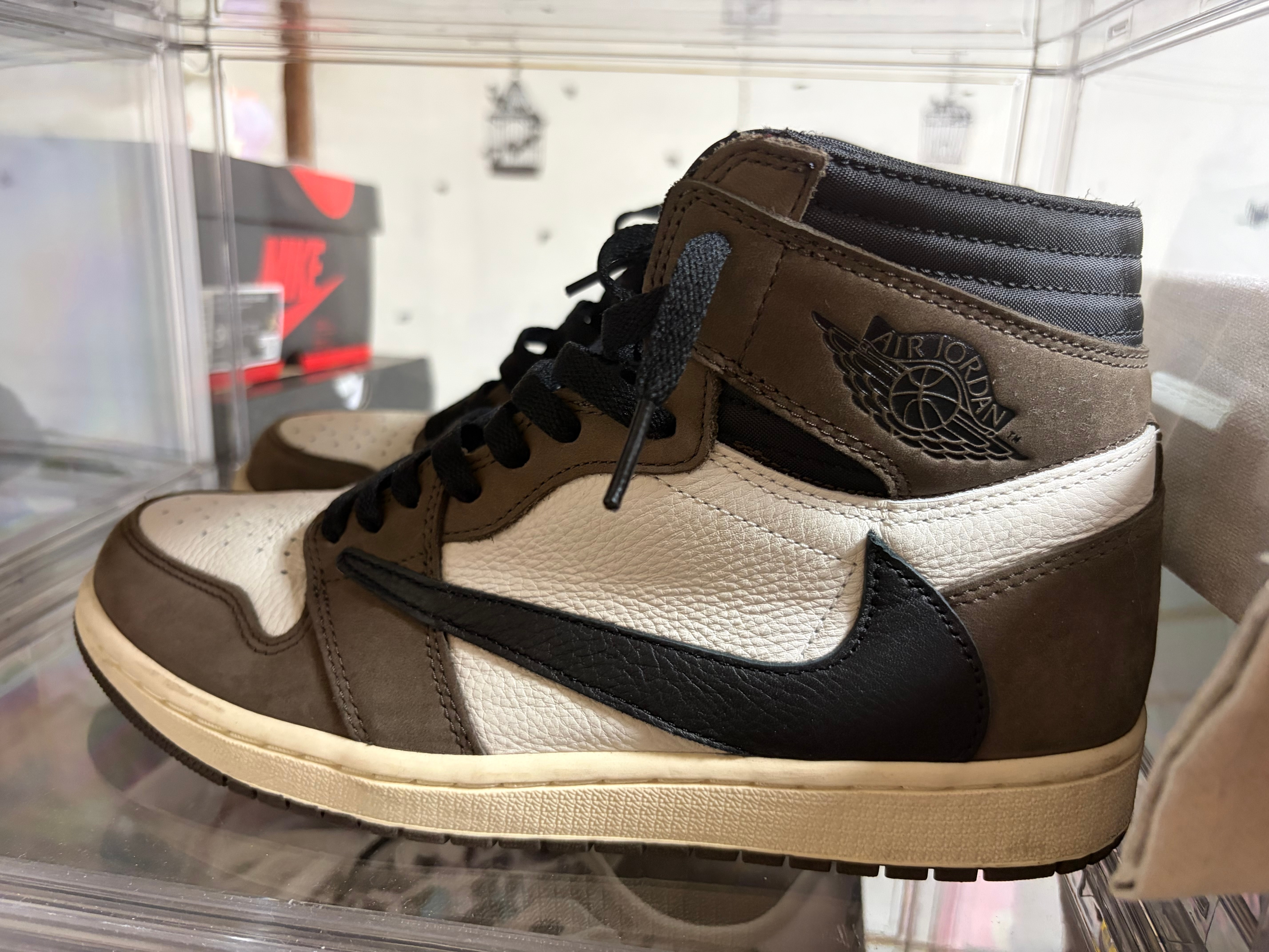 Travis Scott × Nike Air Jordan 1 Retro High OG TS SP "Sail/Dark Mocha"