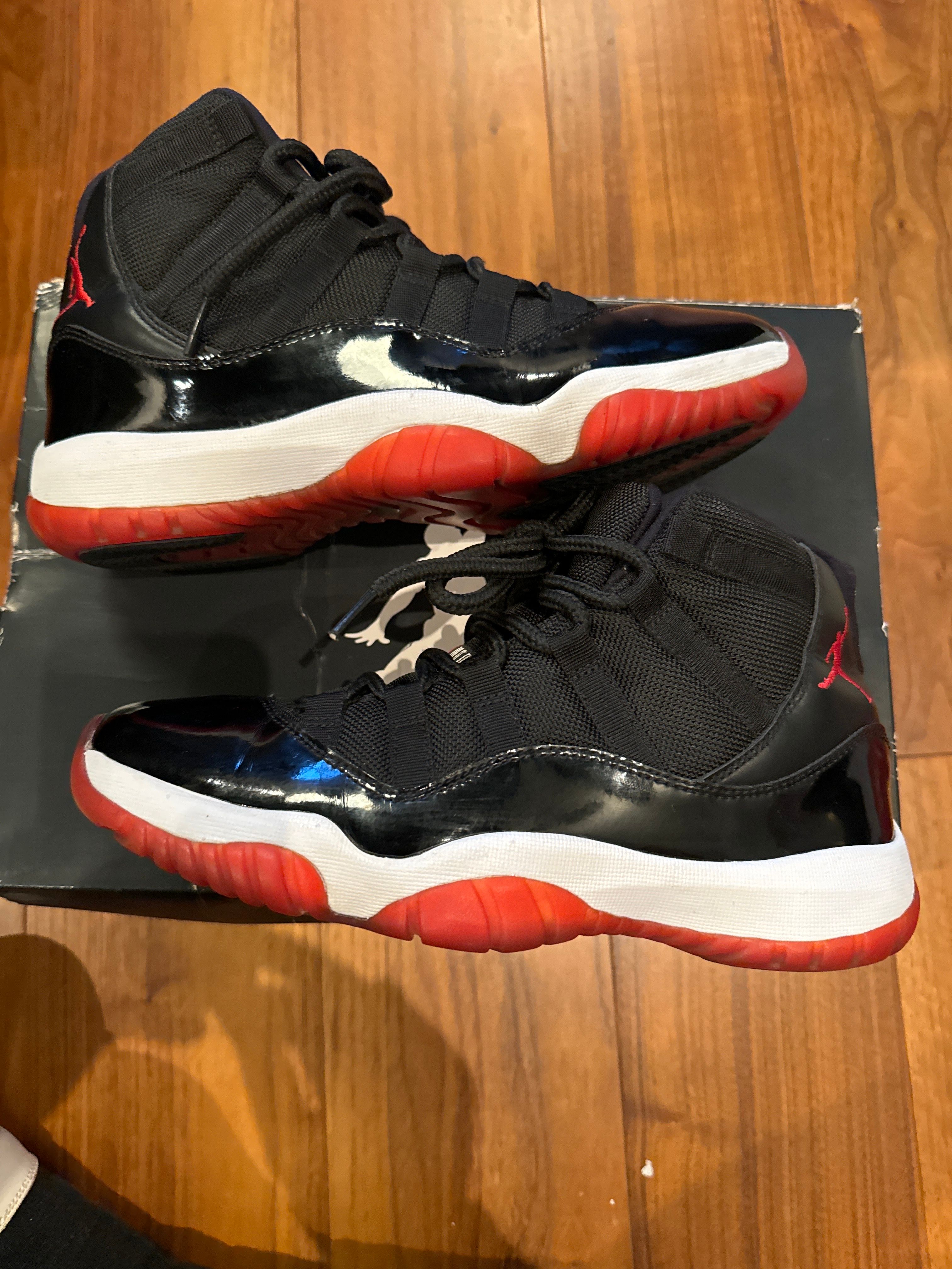 Nike Air Jordan 11 Retro "Playoffs" (2012)