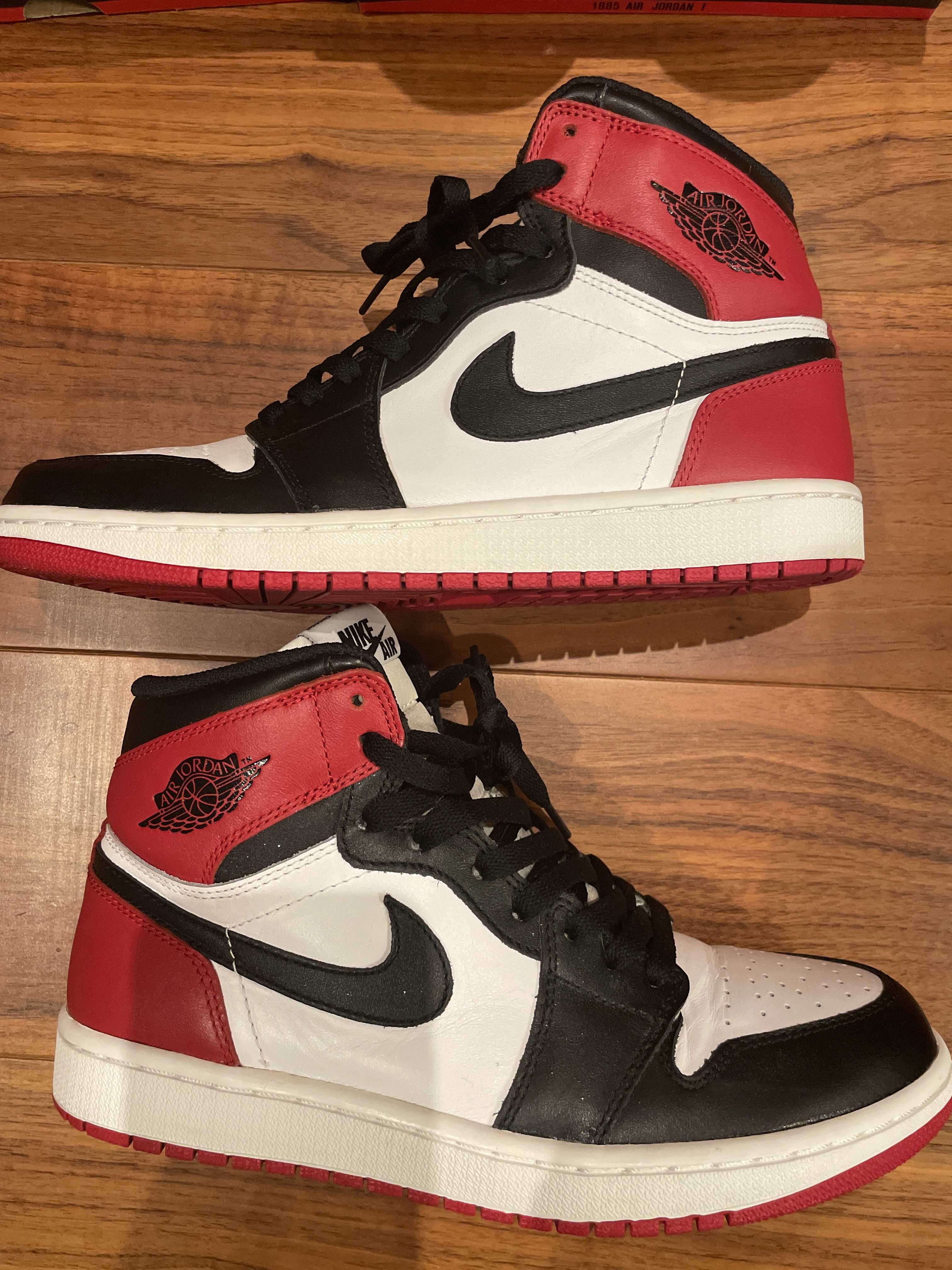 Nike Air Jordan 1 Retro High OG "Black Toe" (2013)