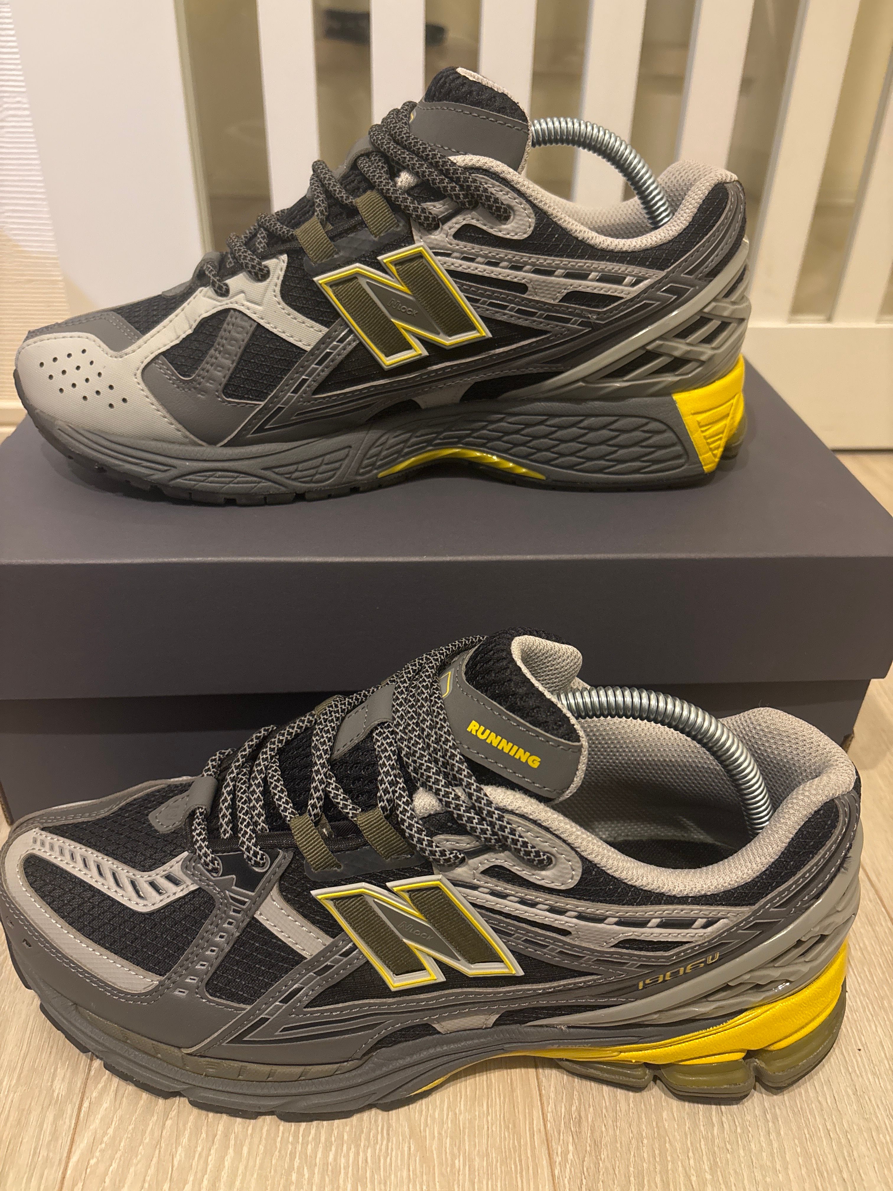New Balance 1906N "Black/Yellow/Gray"