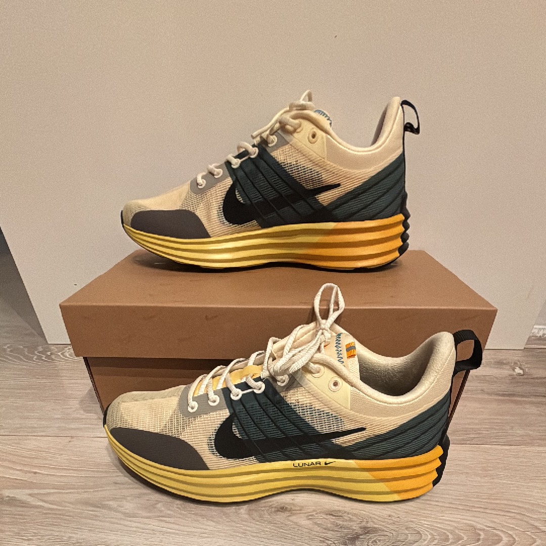 Nike ルナローム　グリーン　アビス　24.5 未使用 Nike Lunar Roam “Alabaster”が国内12月16日より発売［DV2440