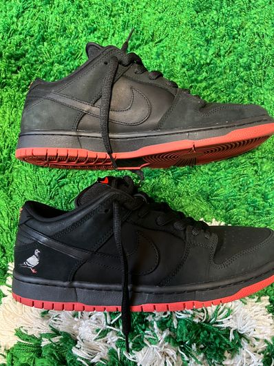 Nike SB Dunk Low TRD QS "Black Pigeon"