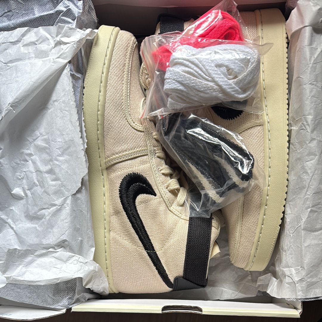 ステューシー × ナイキ バンダル ハイ "フォッシル"