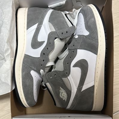 Nike GS Air Jordan 1 Retro High OG "Black and Smoke Grey"