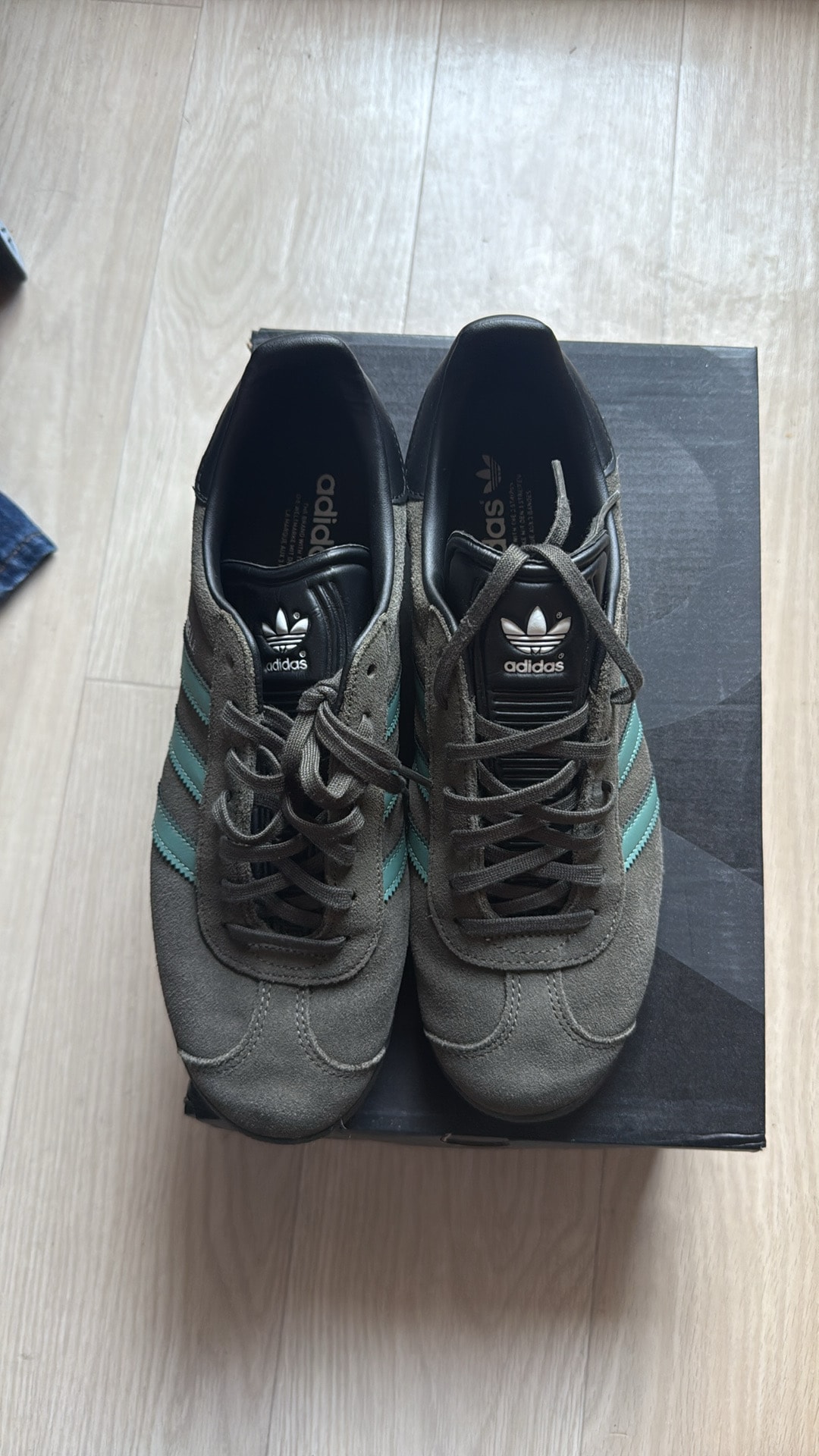 adidas Gazelle "Pantone/Core Black"