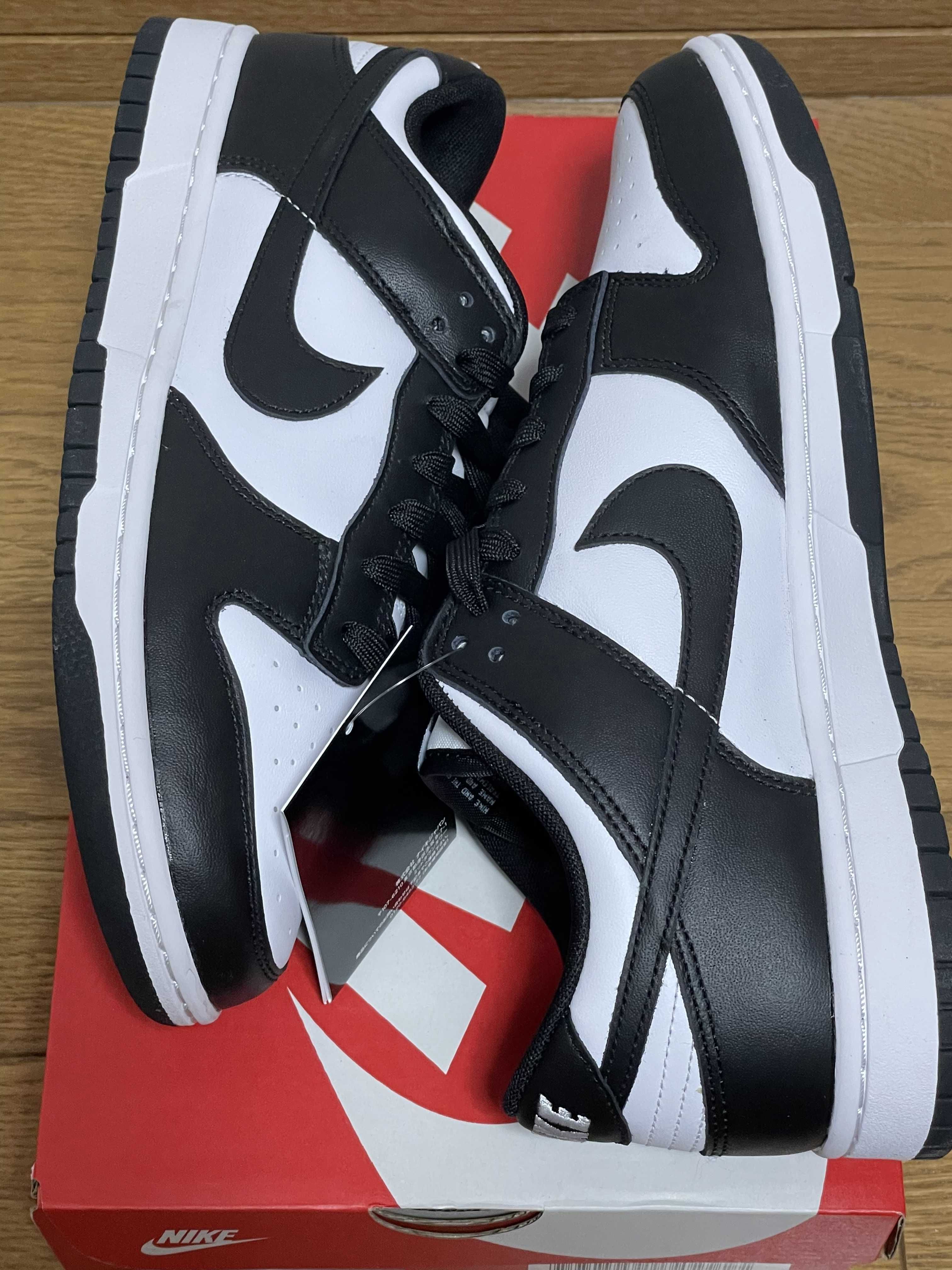 Nike Dunk Low Retro "Panda/White/Black"