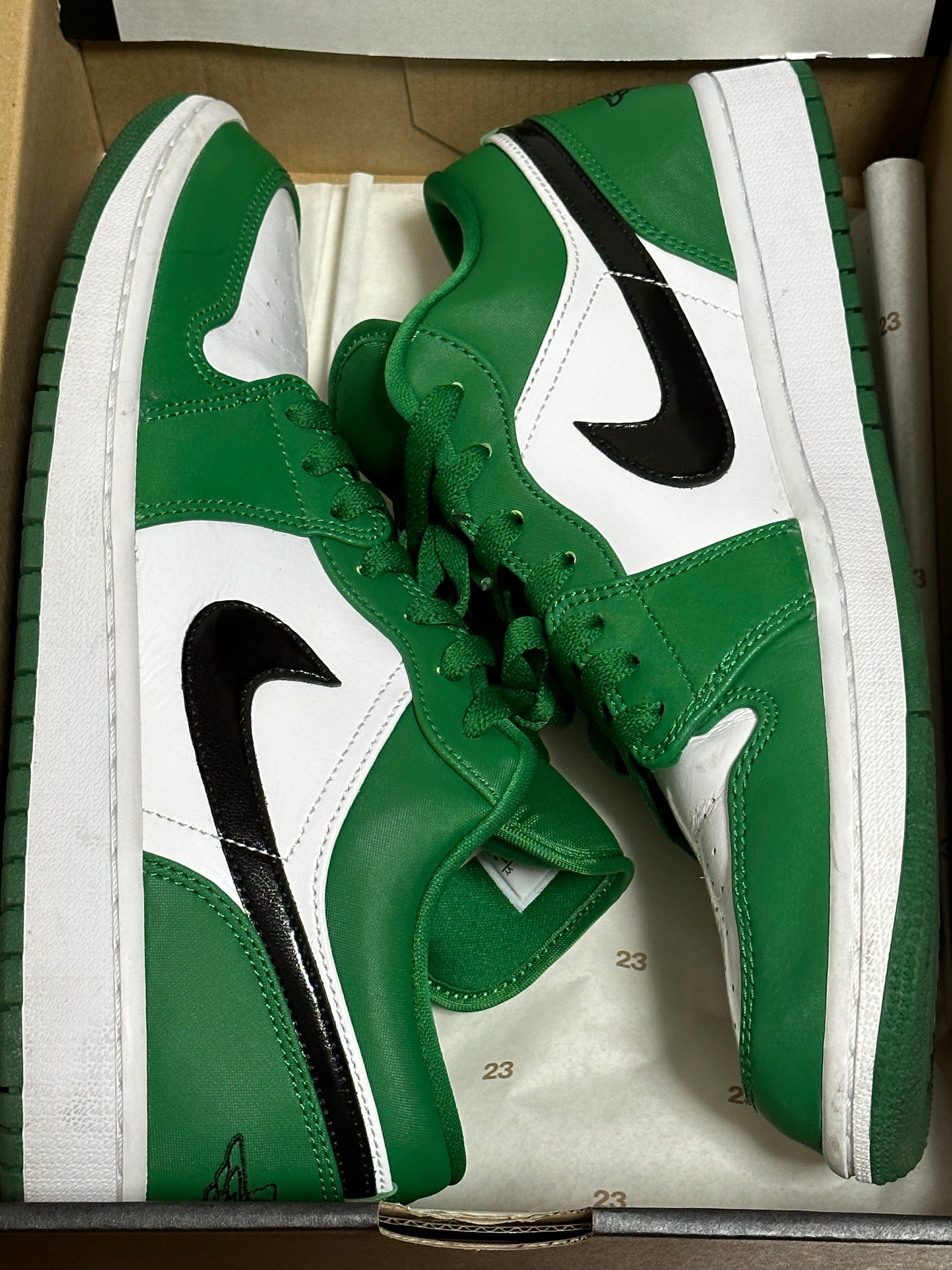 NIKE AIR JORDAN 1 LOW "PINE GREEN/WHITE"