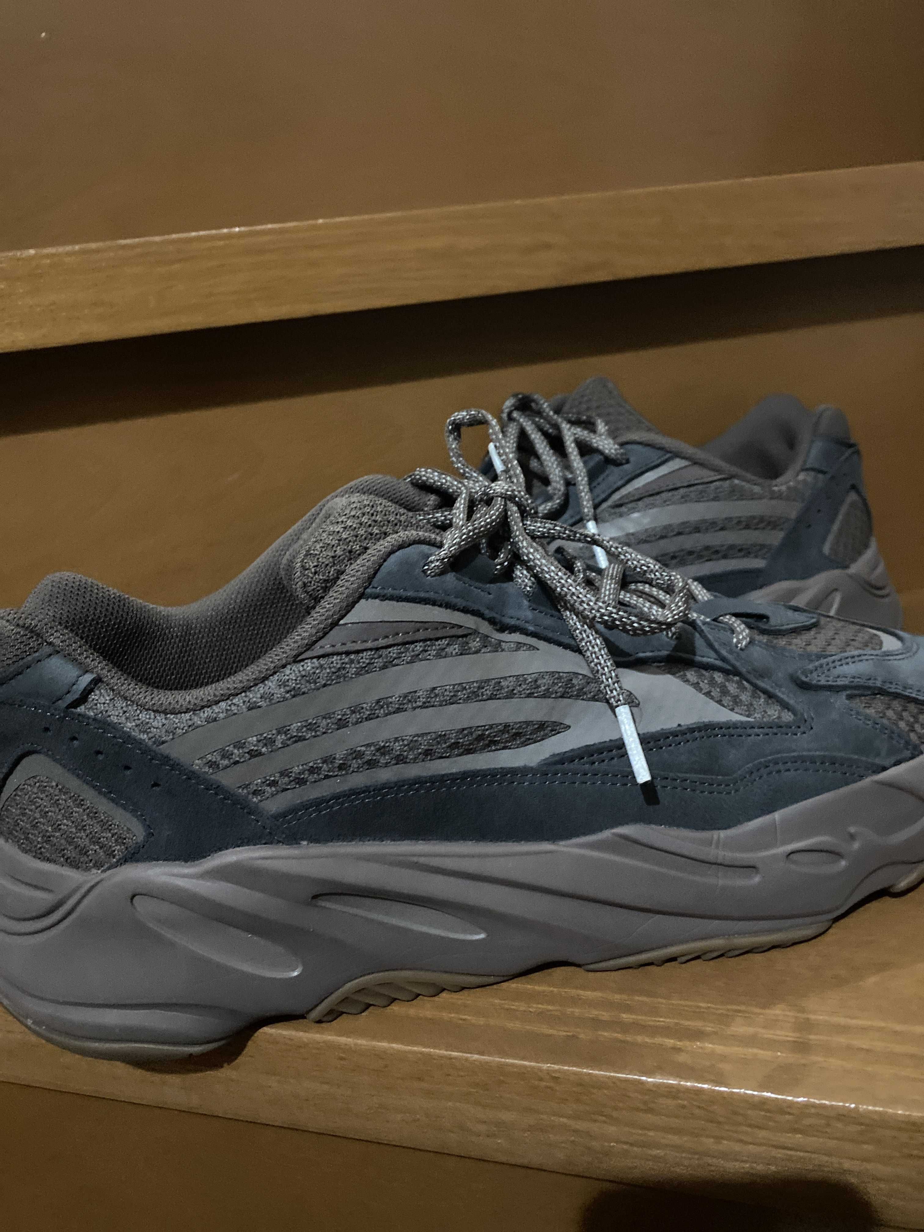 ADIDAS ORIGINALS YEEZY BOOST 700 V2 "GEODE"