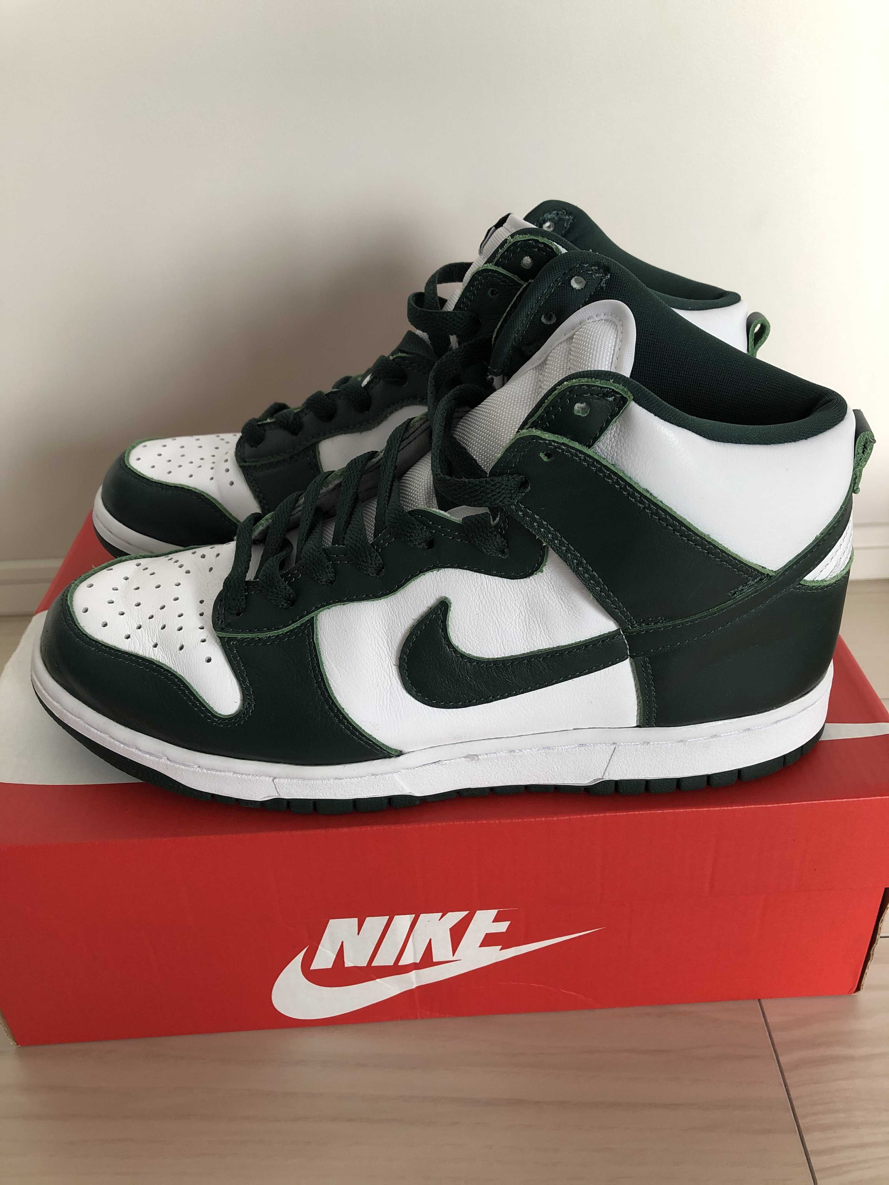 Nike Dunk High "Spartan Green"