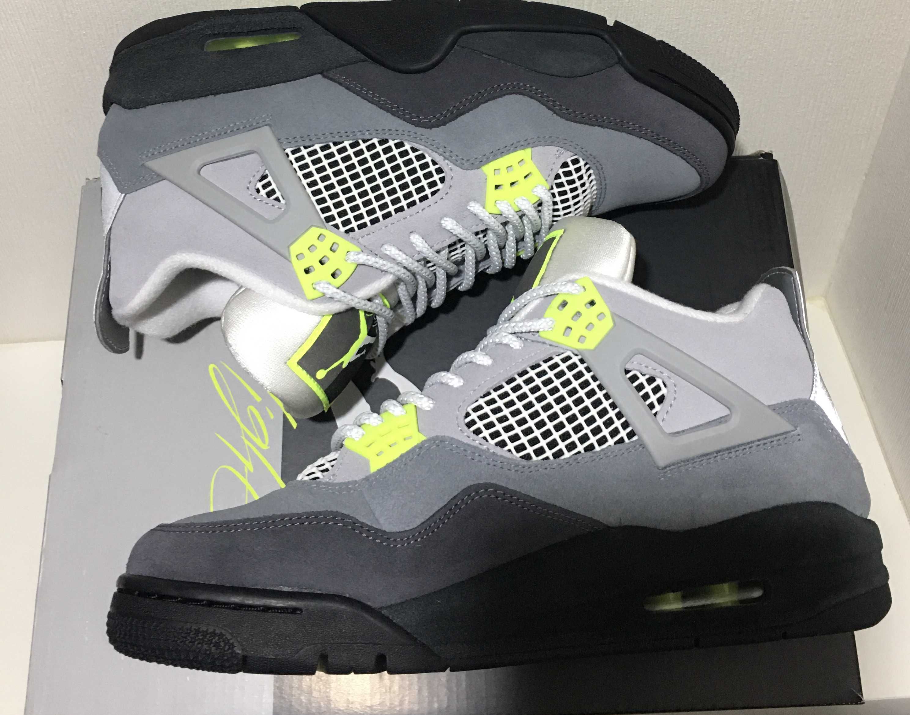 NIKE AIR JORDAN 4 RETRO LE "NEON"