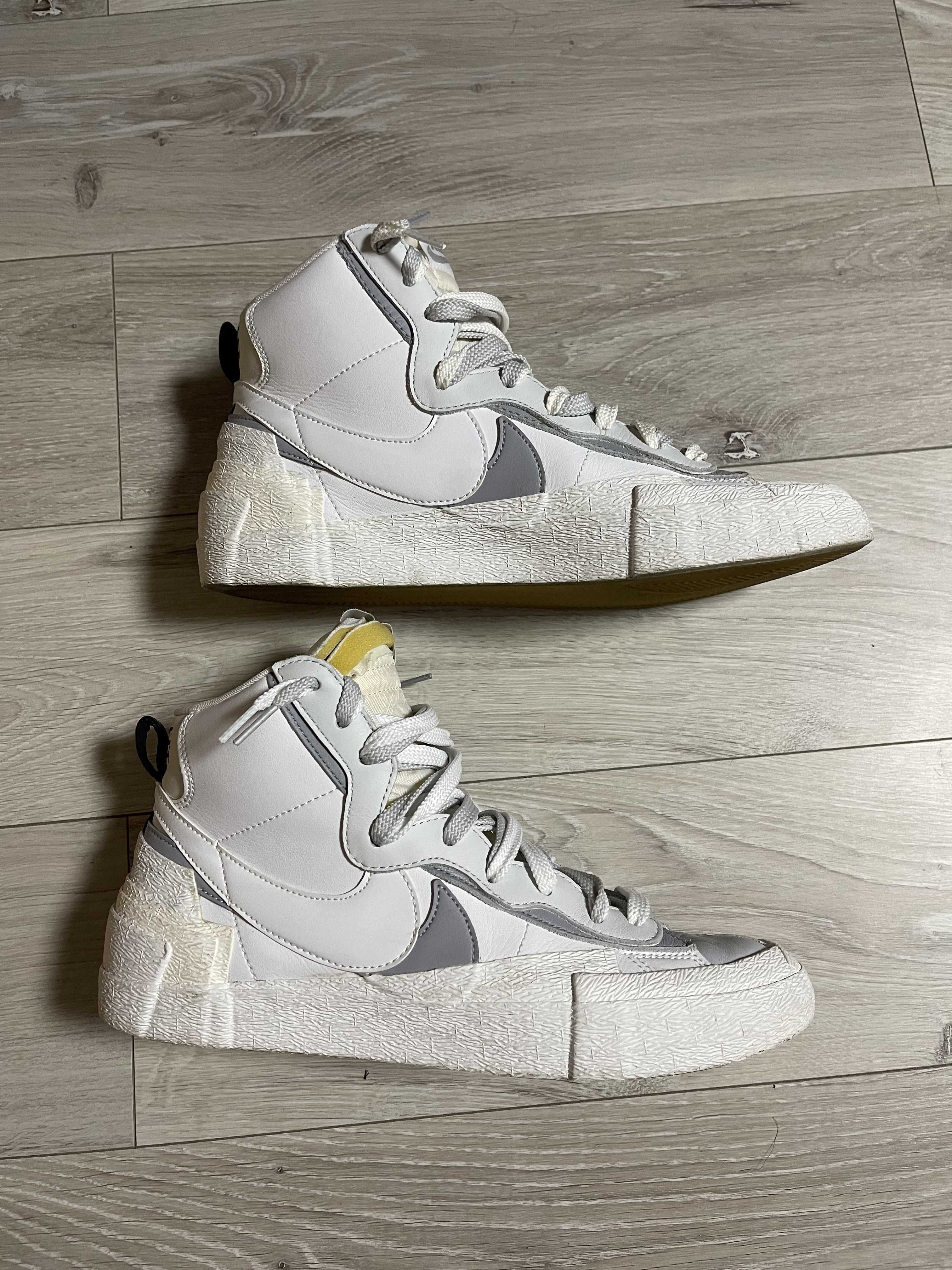 sacai × NIKE BLAZER MID "WHITE/WOLF GREY"