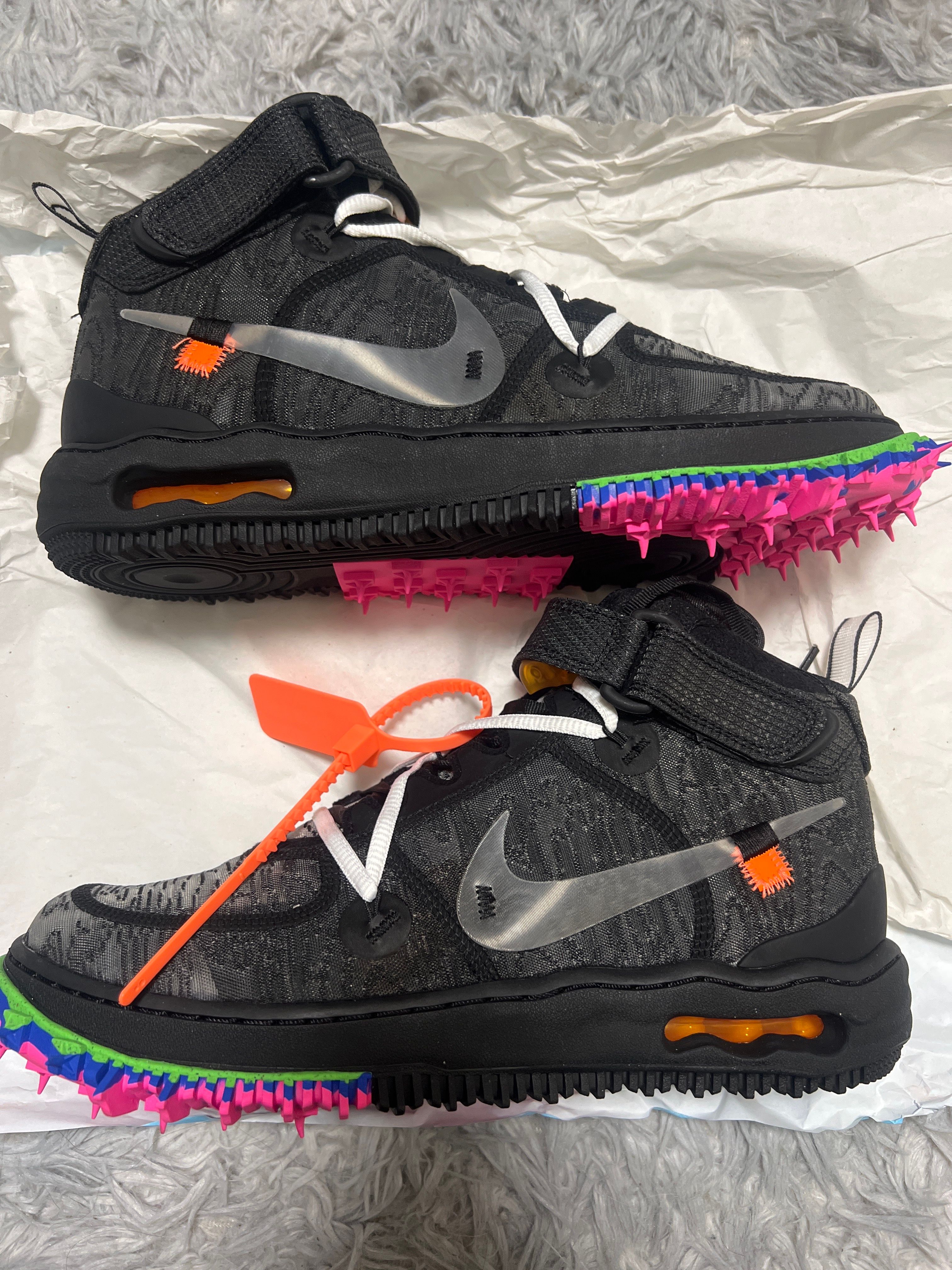 Off-White × Nike Air Force 1 Mid "Black"