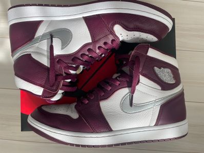 Nike Air Jordan 1 High OG "Bordeaux"