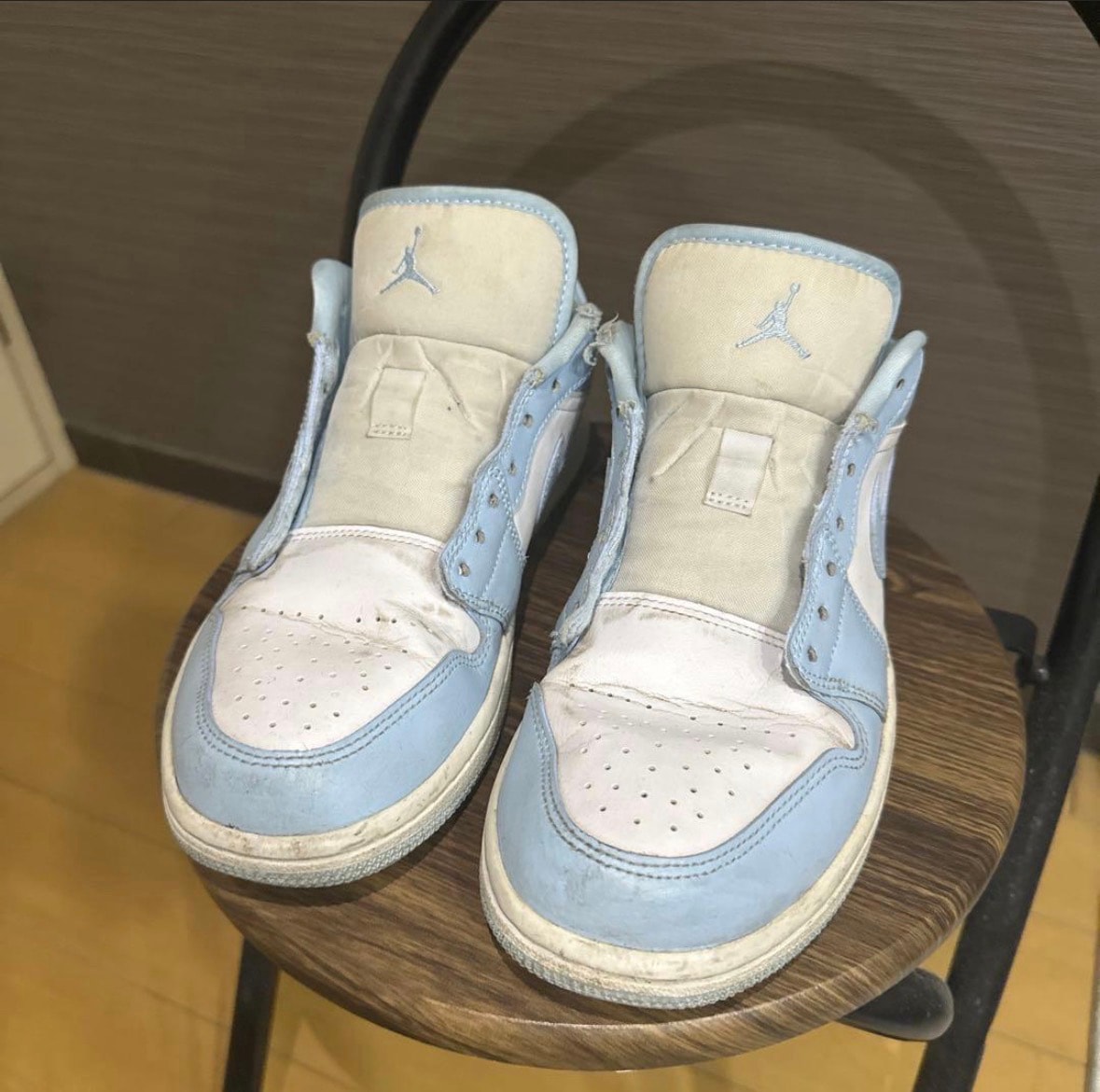 Nike Women's Air Jordan 1 Low "Aluminum"