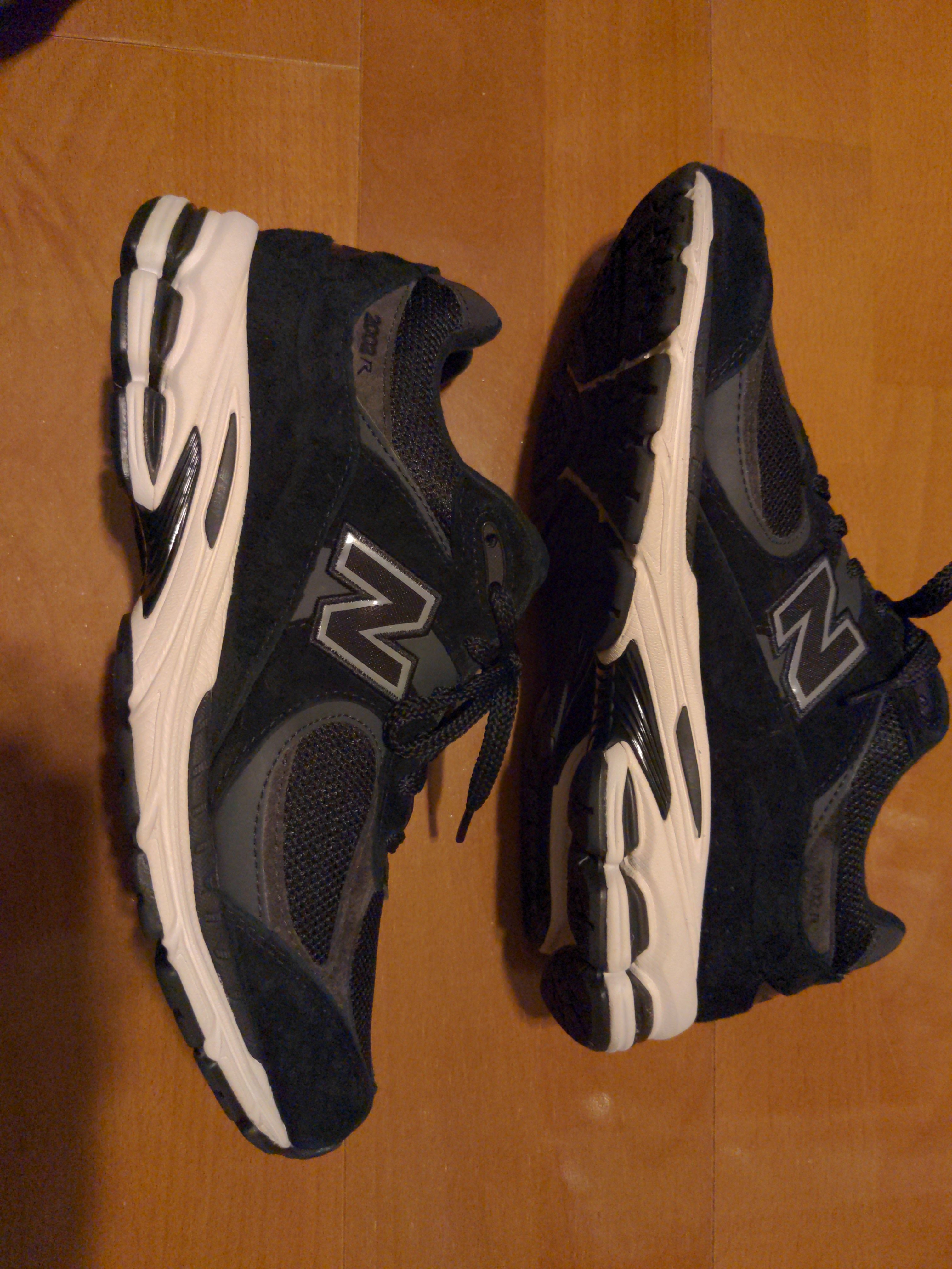 New Balance 2002R "Black Gunmetal"