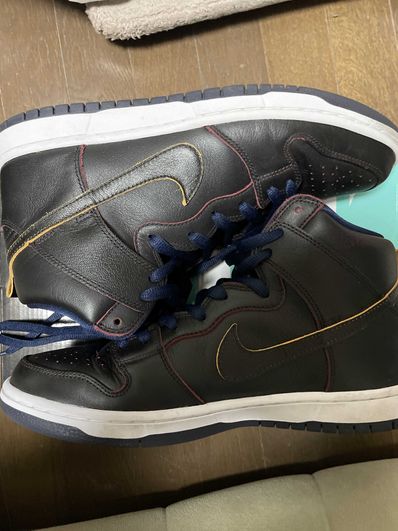 NBA × Nike SB Dunk High "Cleveland Cavaliers"
