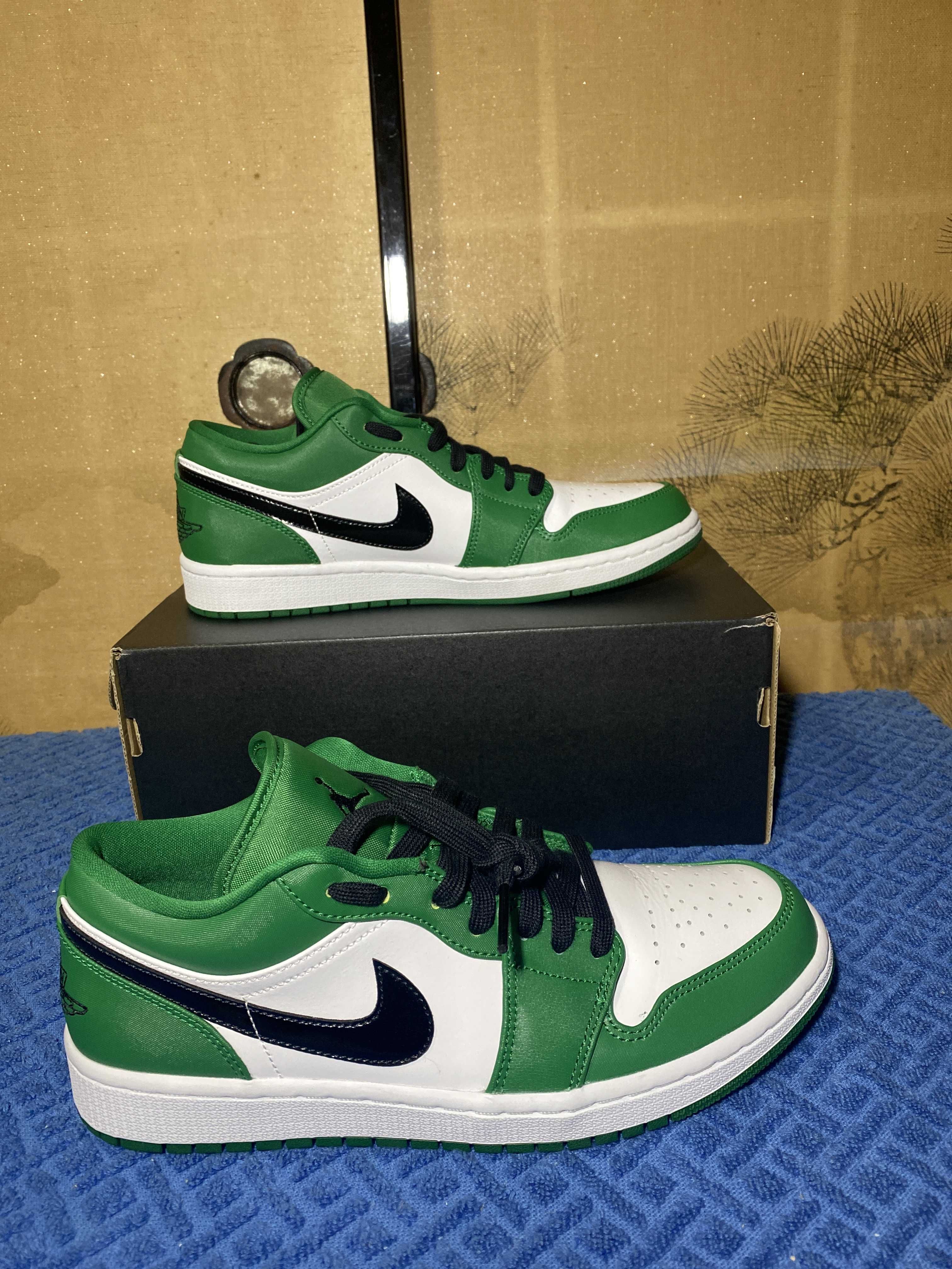 NIKE AIR JORDAN 1 LOW "PINE GREEN/WHITE"