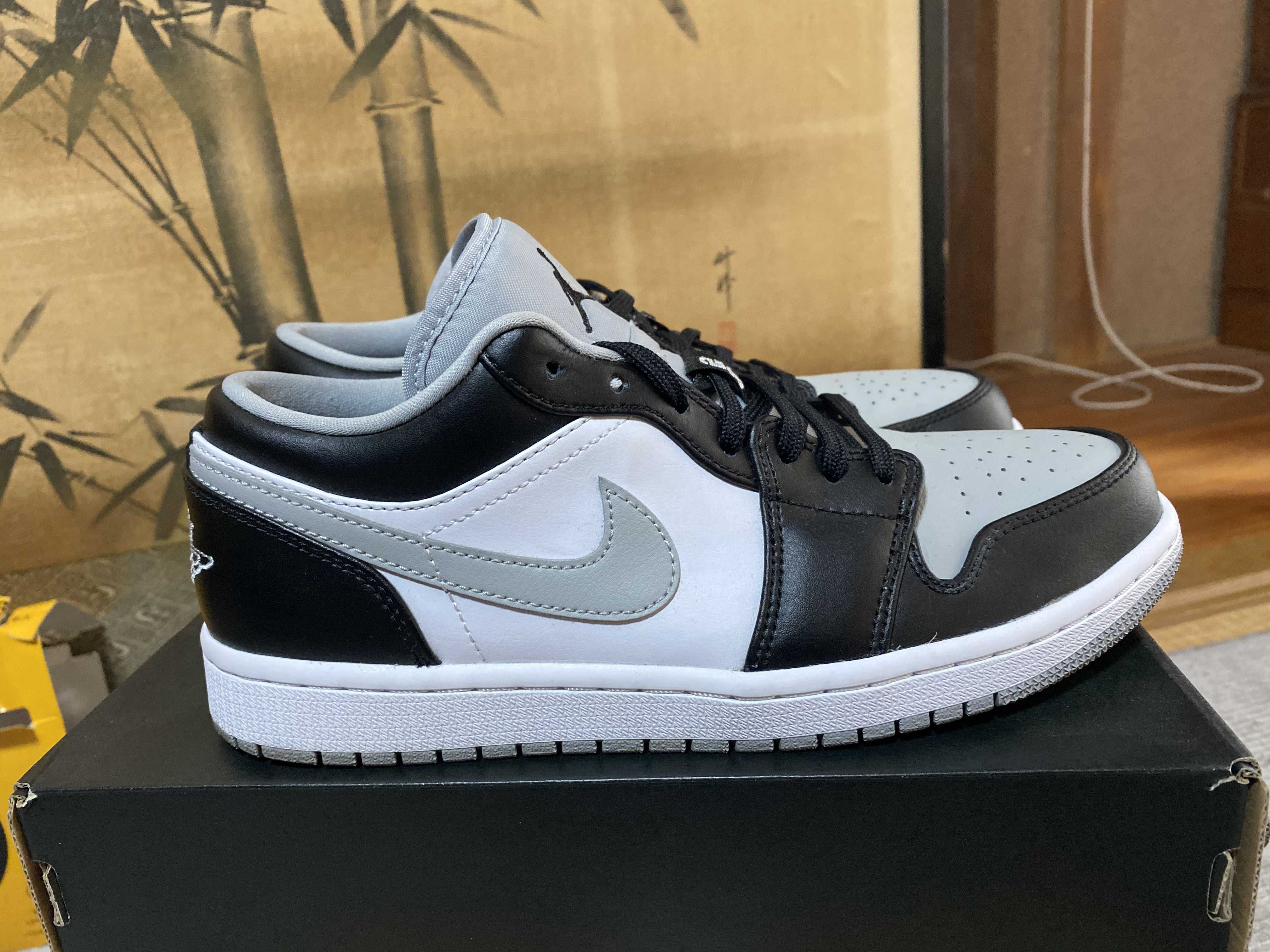 NIKE AIR JORDAN 1 LOW "BLACK/LIGHT SMOKE GREY"