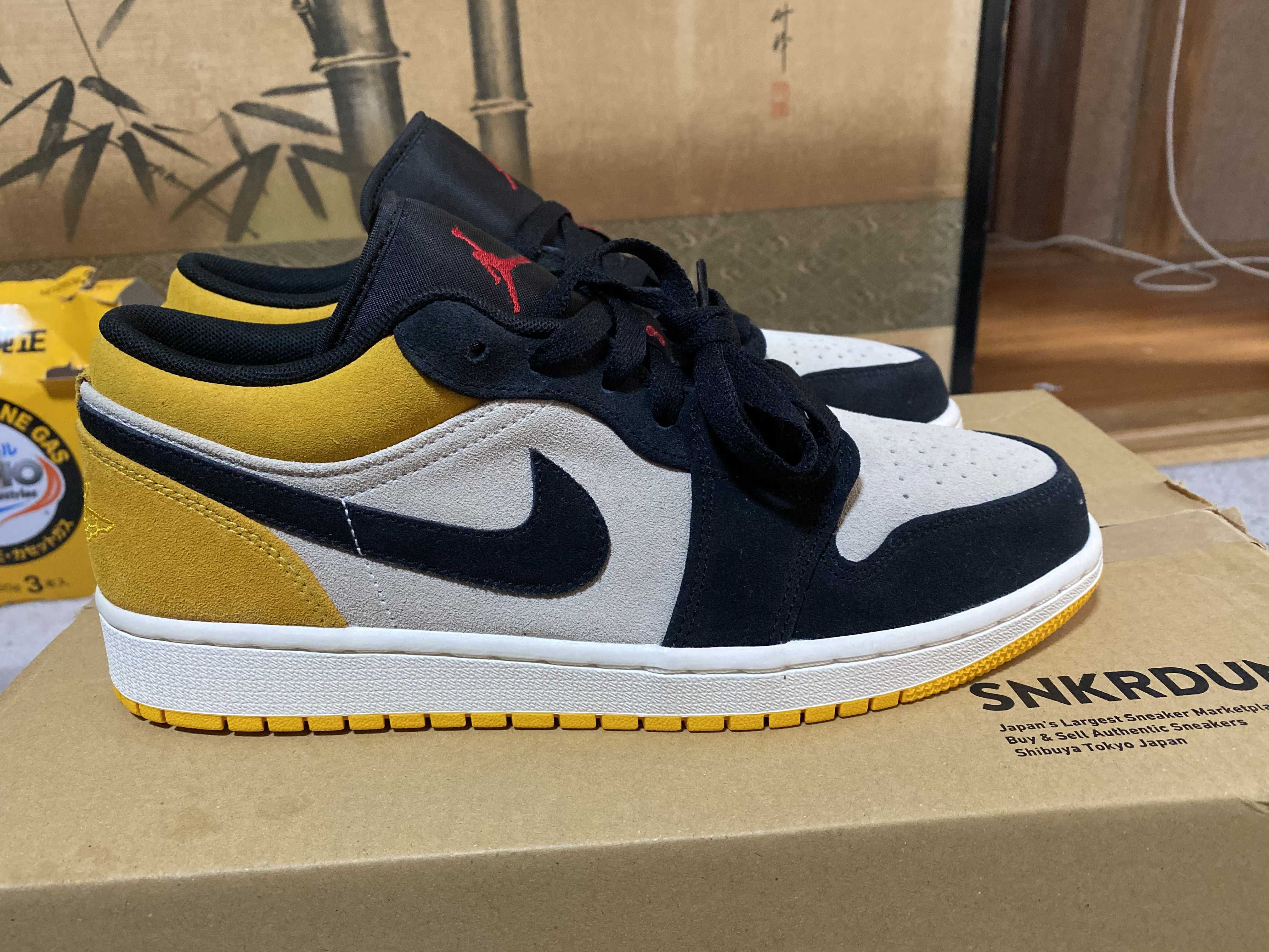Nike Air Jordan 1 Low "Sail University Gold Black"